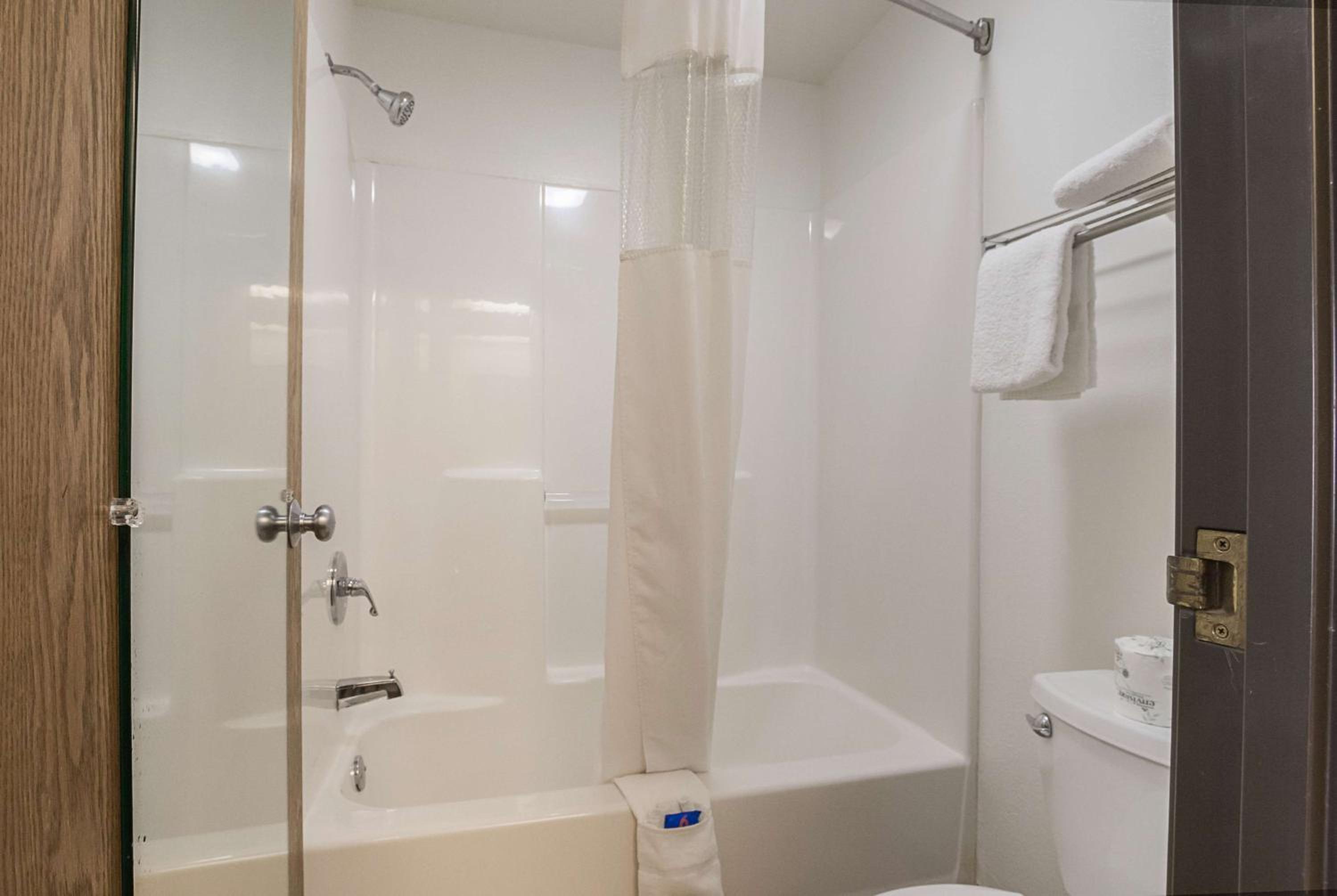 Motel 6-Waterloo, IA - Crossroads Mall - Cedar Falls - Property Image 8