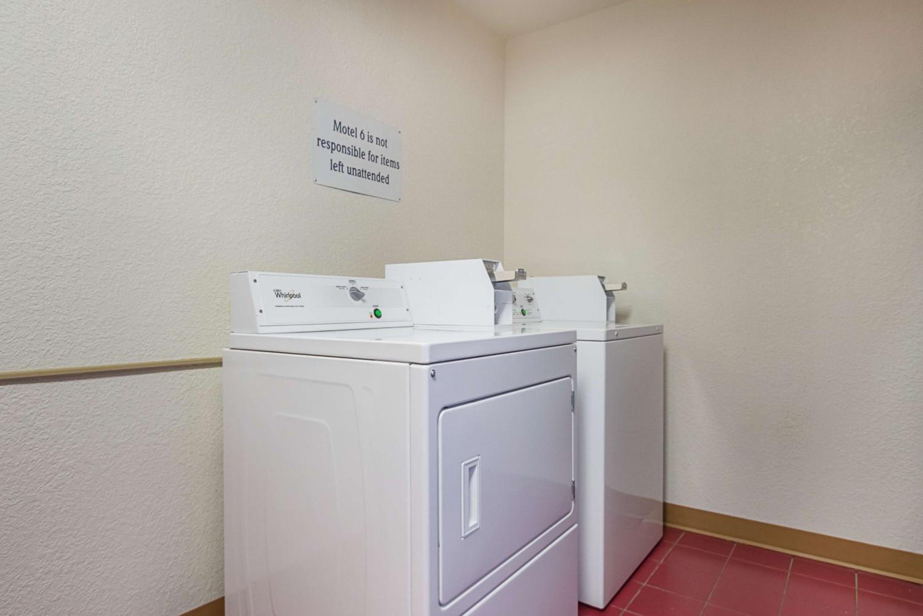 Motel 6-Waterloo, IA - Crossroads Mall - Cedar Falls - Property Image 15