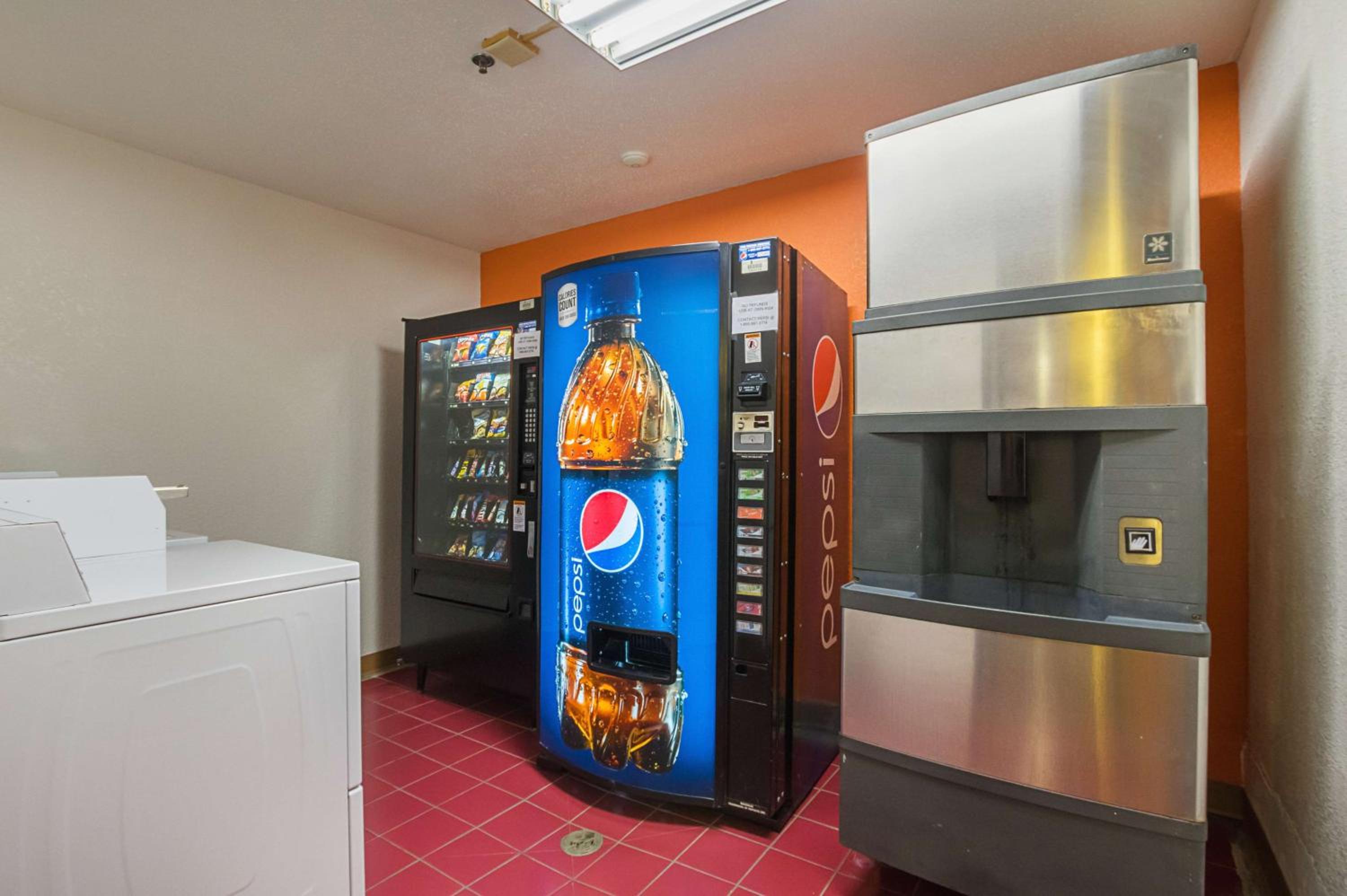 Motel 6-Waterloo, IA - Crossroads Mall - Cedar Falls - Property Image 16