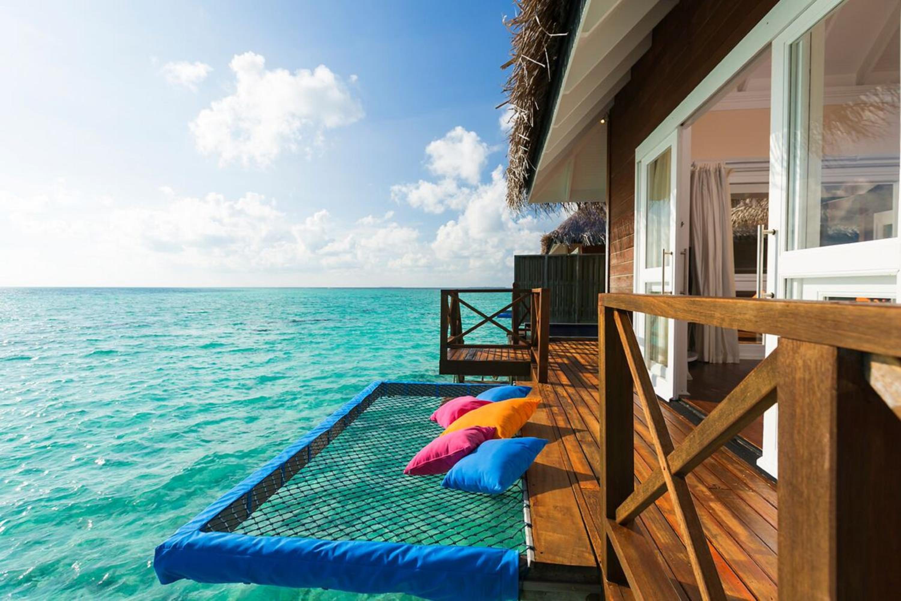 Hotel Sun Siyam Vilu Reef - 24-Hour All-inclusive with Free Transfers - Image 1