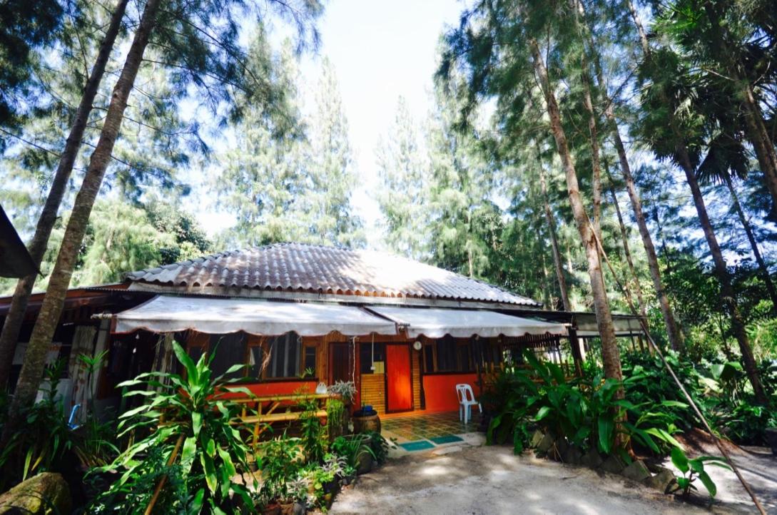 บ้านสนมณีโฮมสเตย์ Bansonmanee Homestay