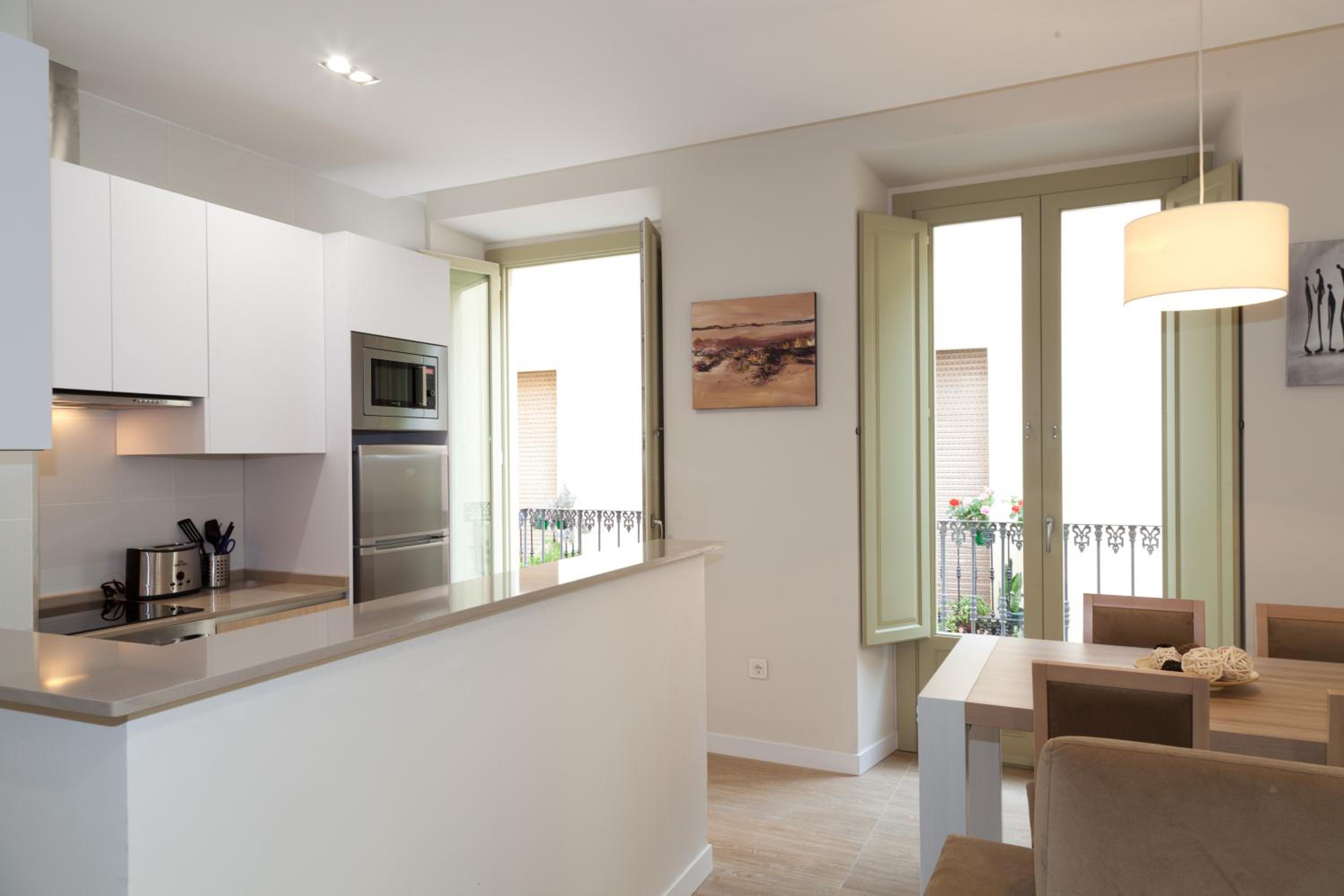 Apartamentos Pinar Málaga Centro - Carretería