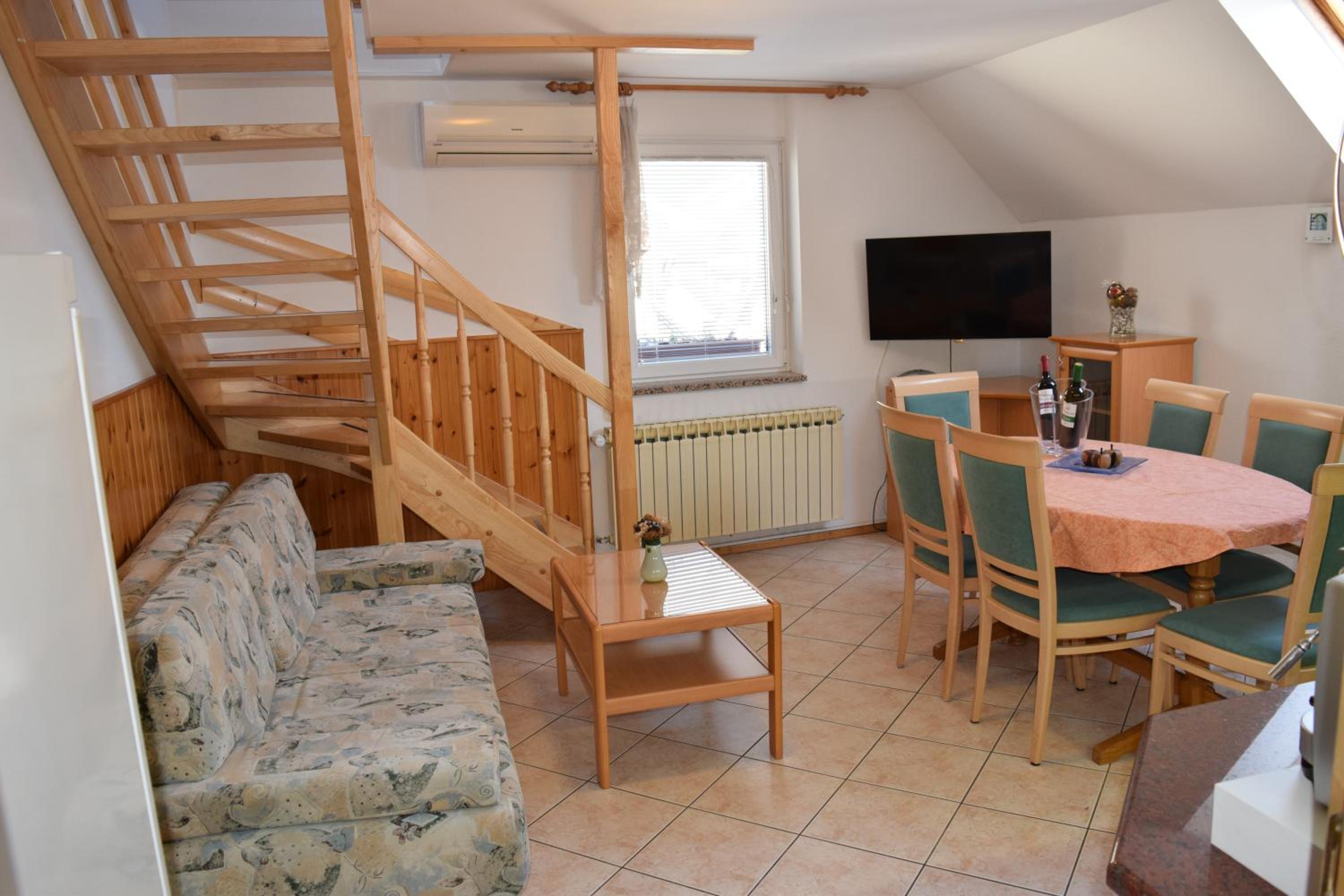 Apartments Mrakič