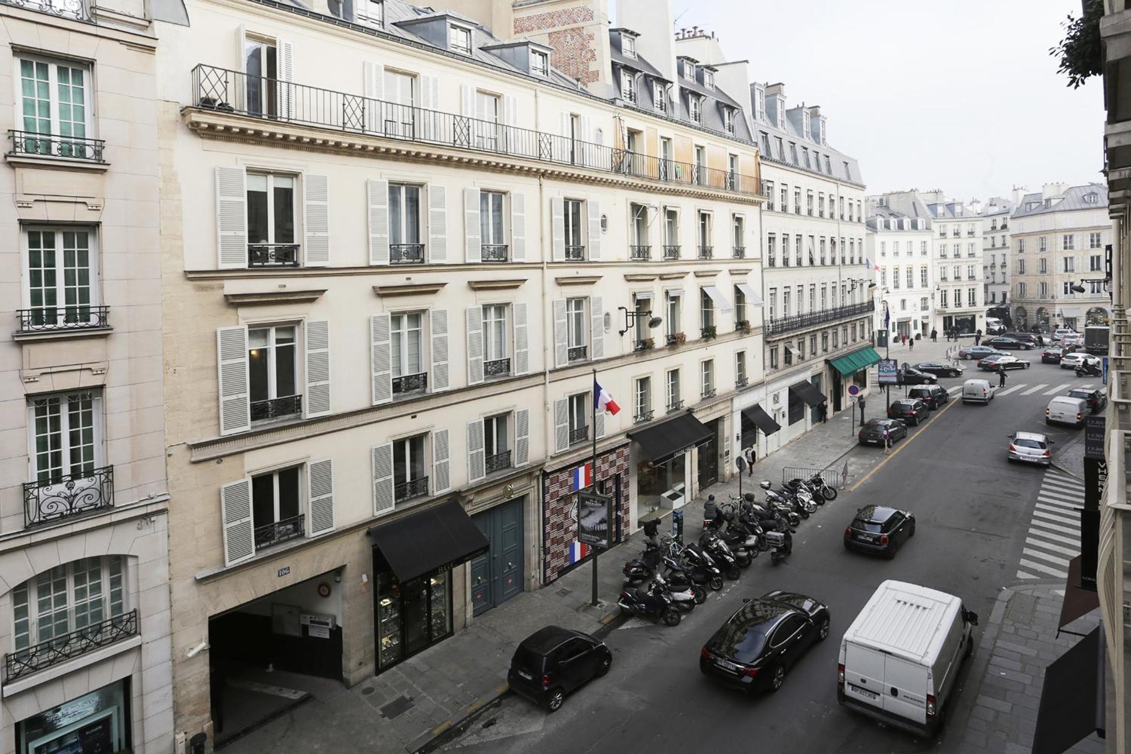 Faubourg Chic