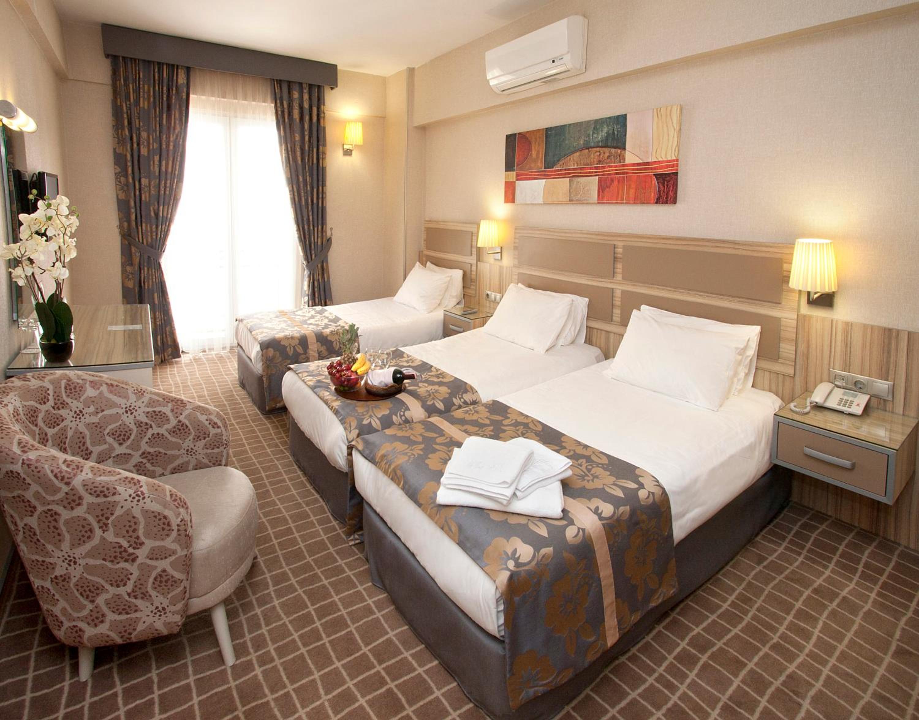 Nanda Hotel - Image 26