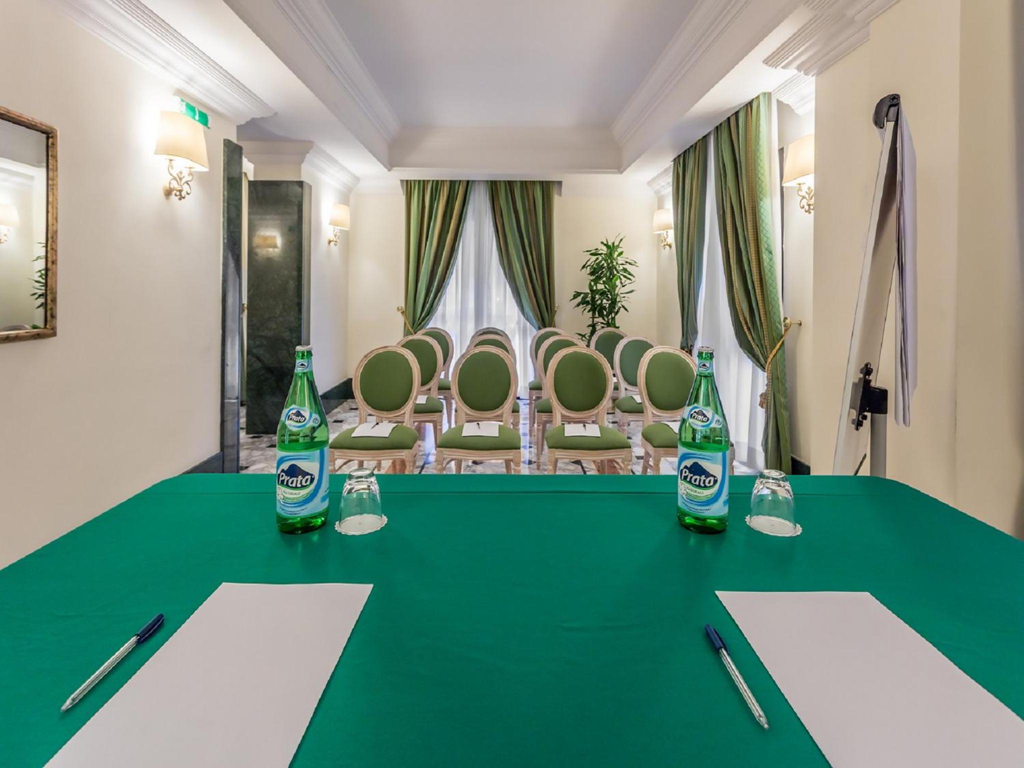 Raeli Hotel Regio-3