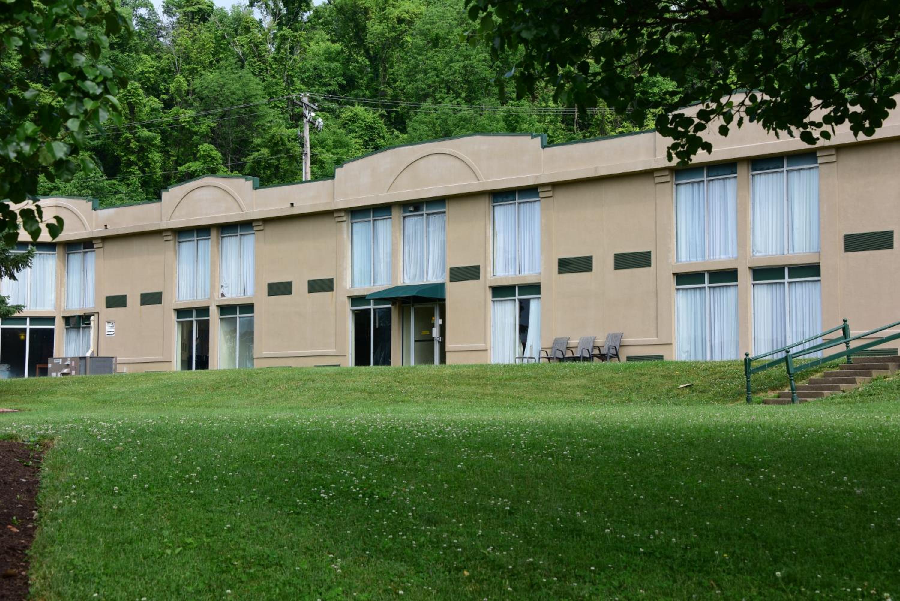 Red Roof Inn Cambridge, OH