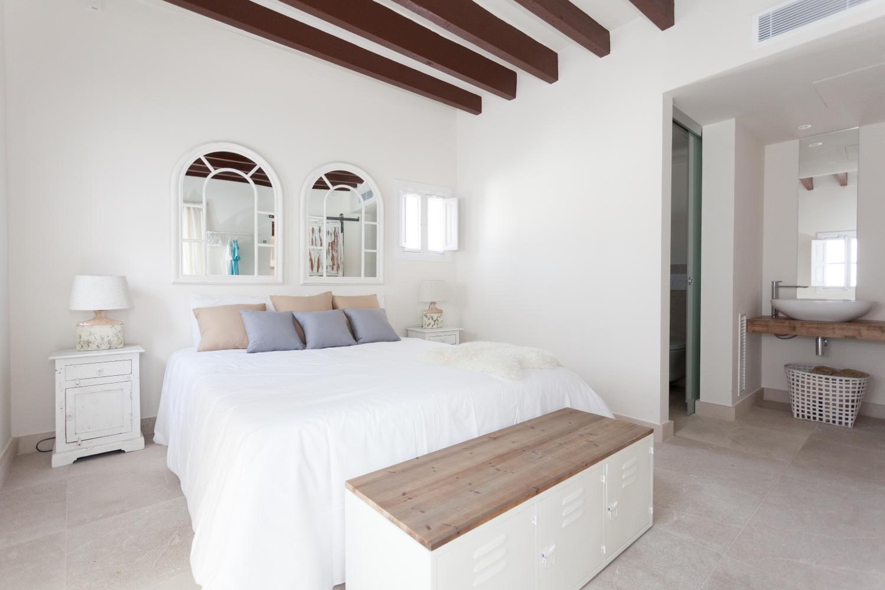 Can Savella - Turismo de Interior en Palma de Mallorca — hotel room