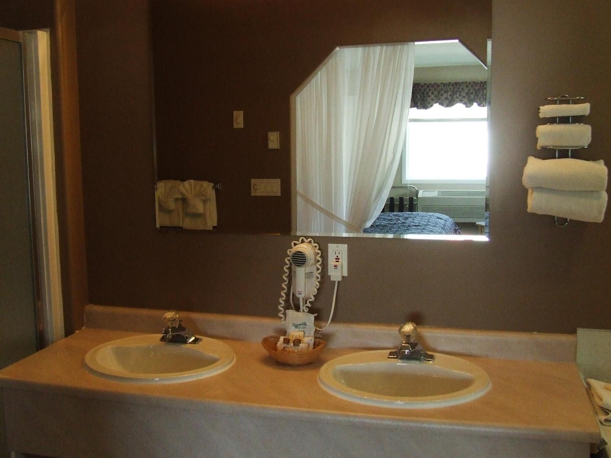 Golden Vacations - Ponderosa Motor Inn - Property Image 5