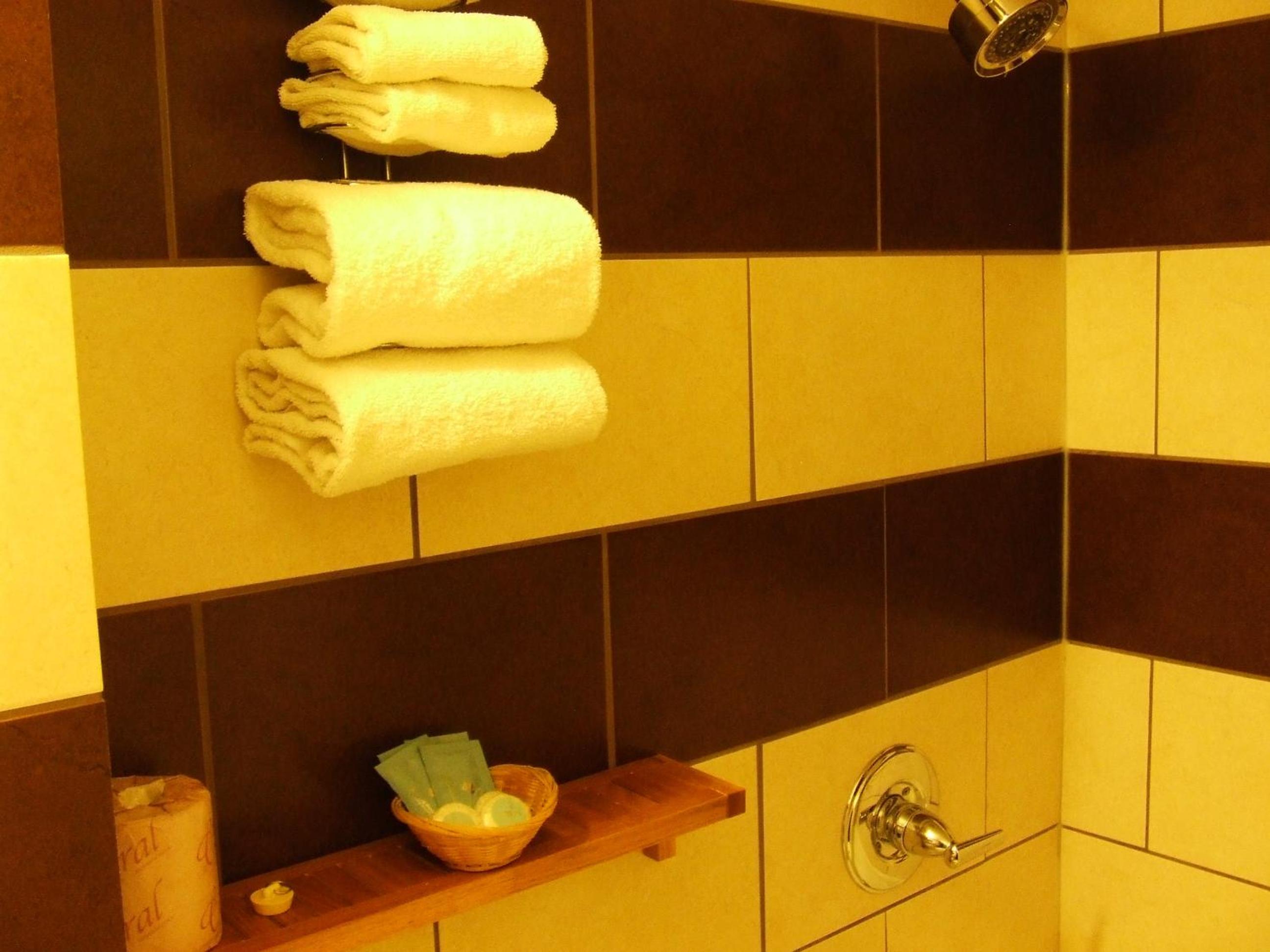 Golden Vacations - Ponderosa Motor Inn - Property Image 37