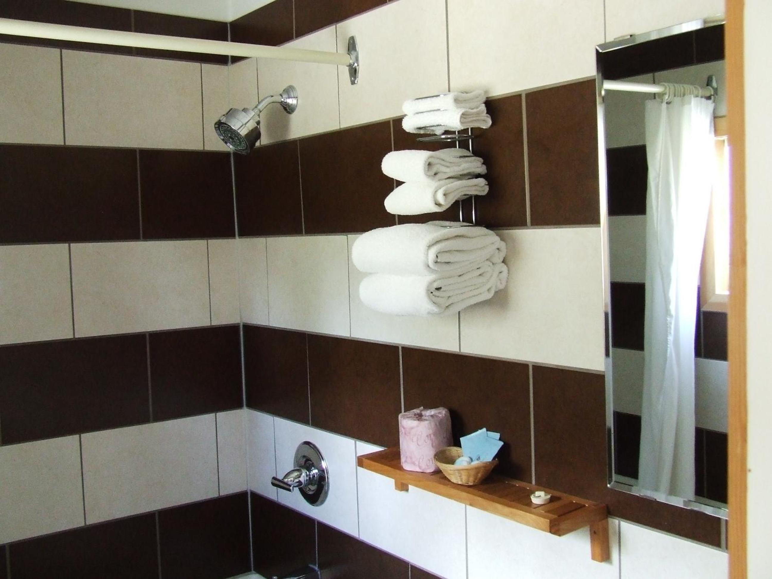 Golden Vacations - Ponderosa Motor Inn - Property Image 46