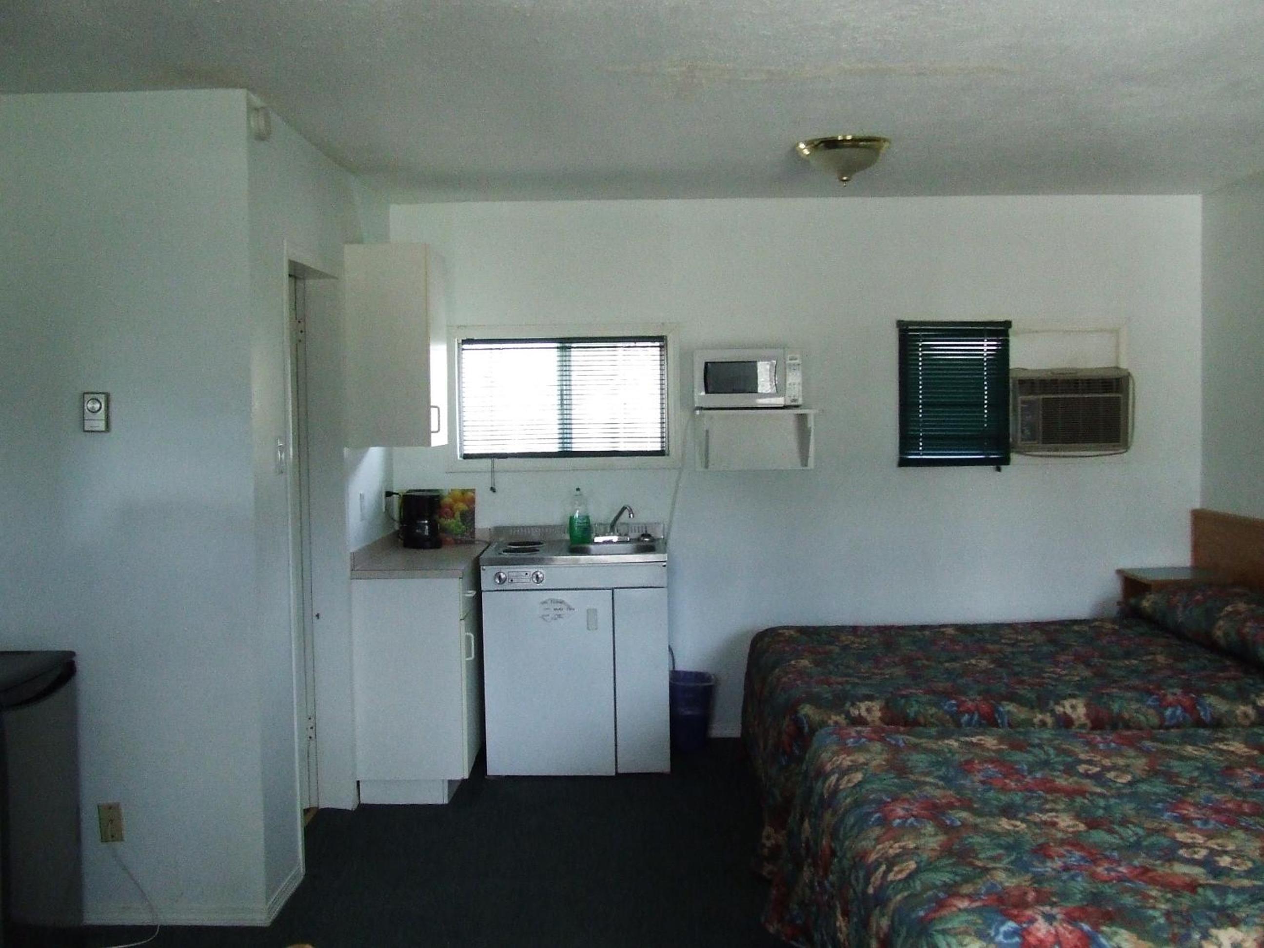 Golden Vacations - Ponderosa Motor Inn - Property Image 65