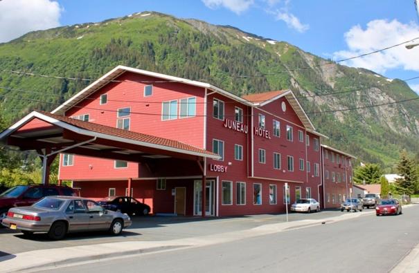 Juneau Vacations - Juneau Hotel - Property Image 7