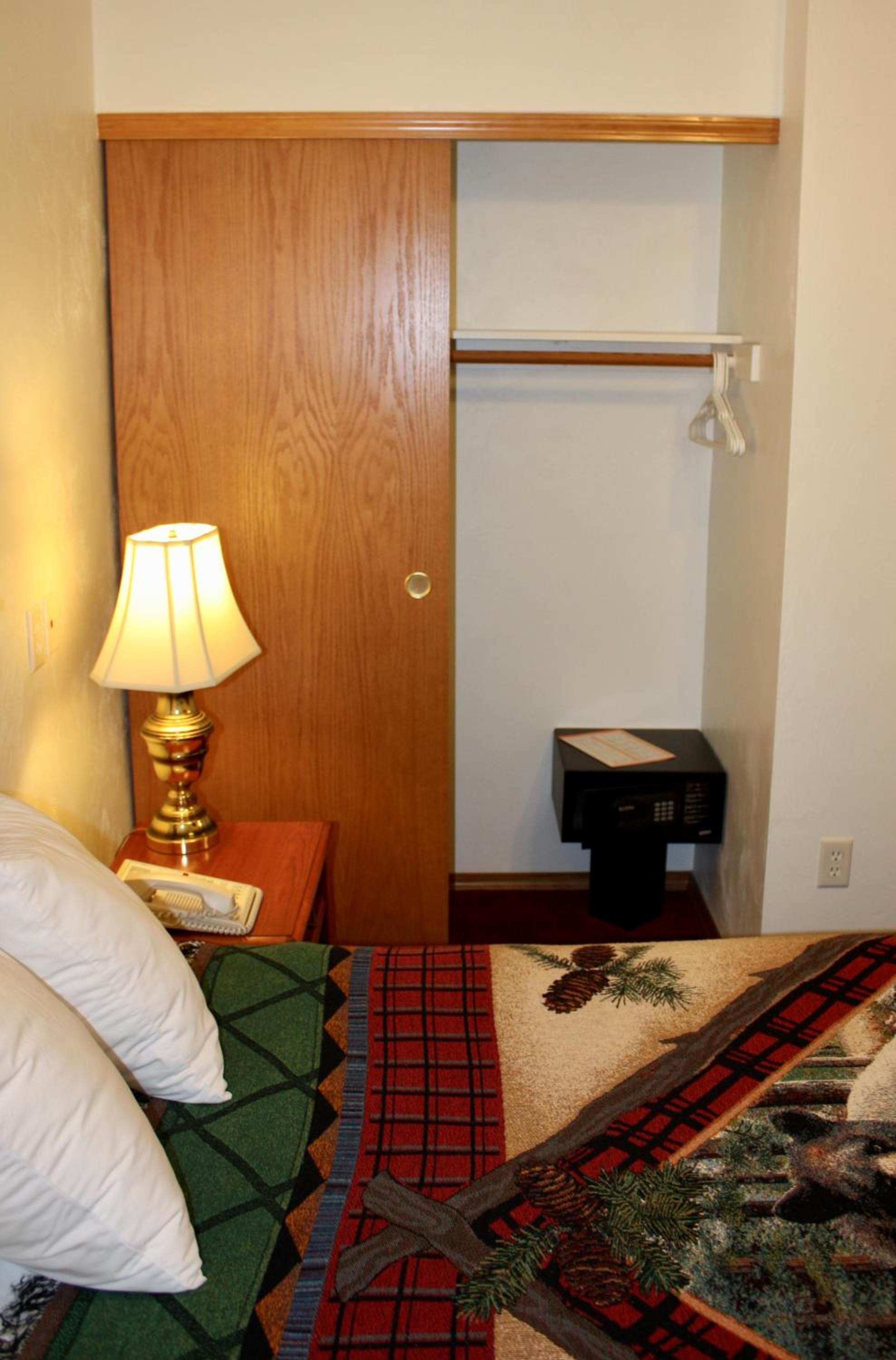 Juneau Vacations - Juneau Hotel - Property Image 1