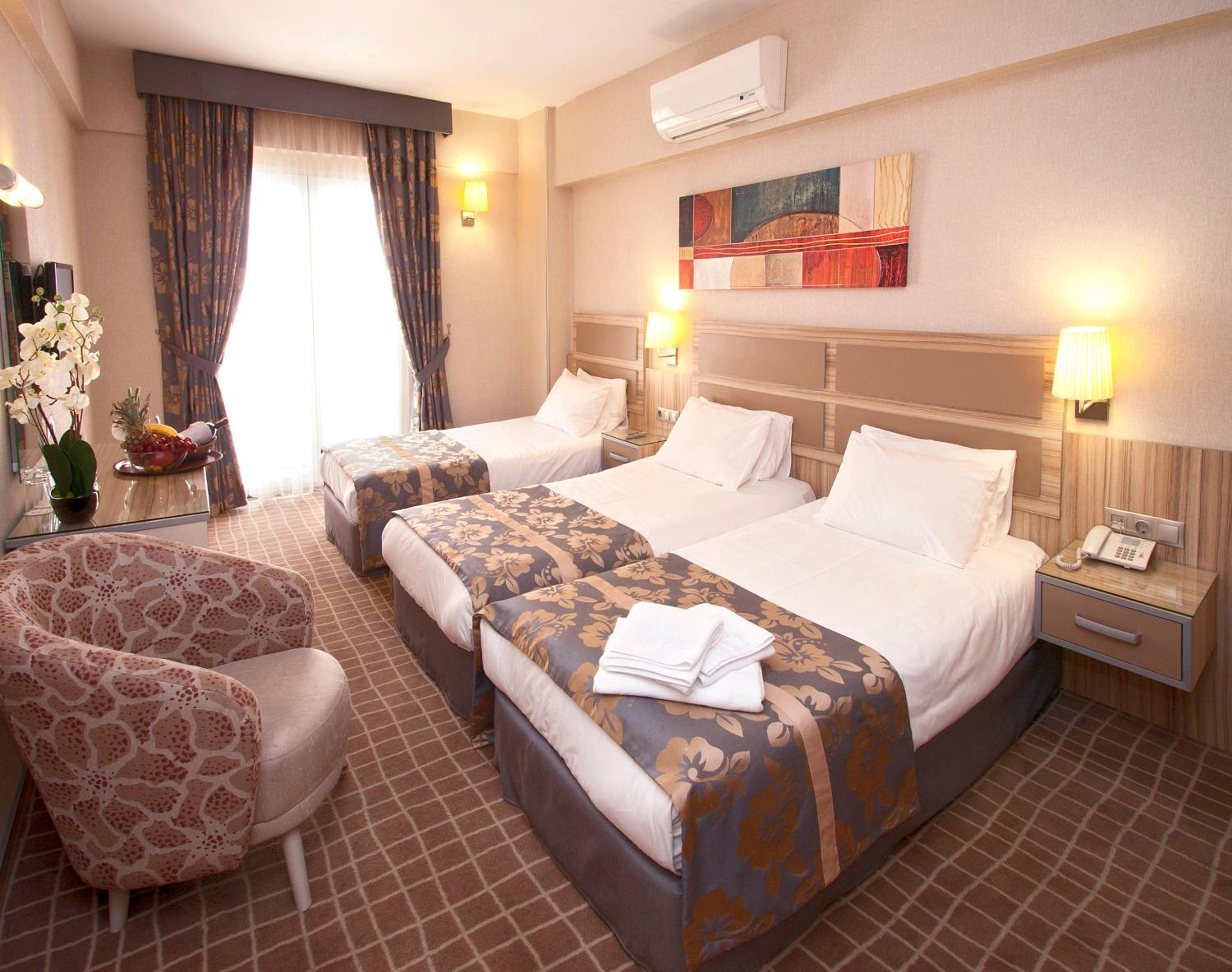 Nanda Hotel - Image 34