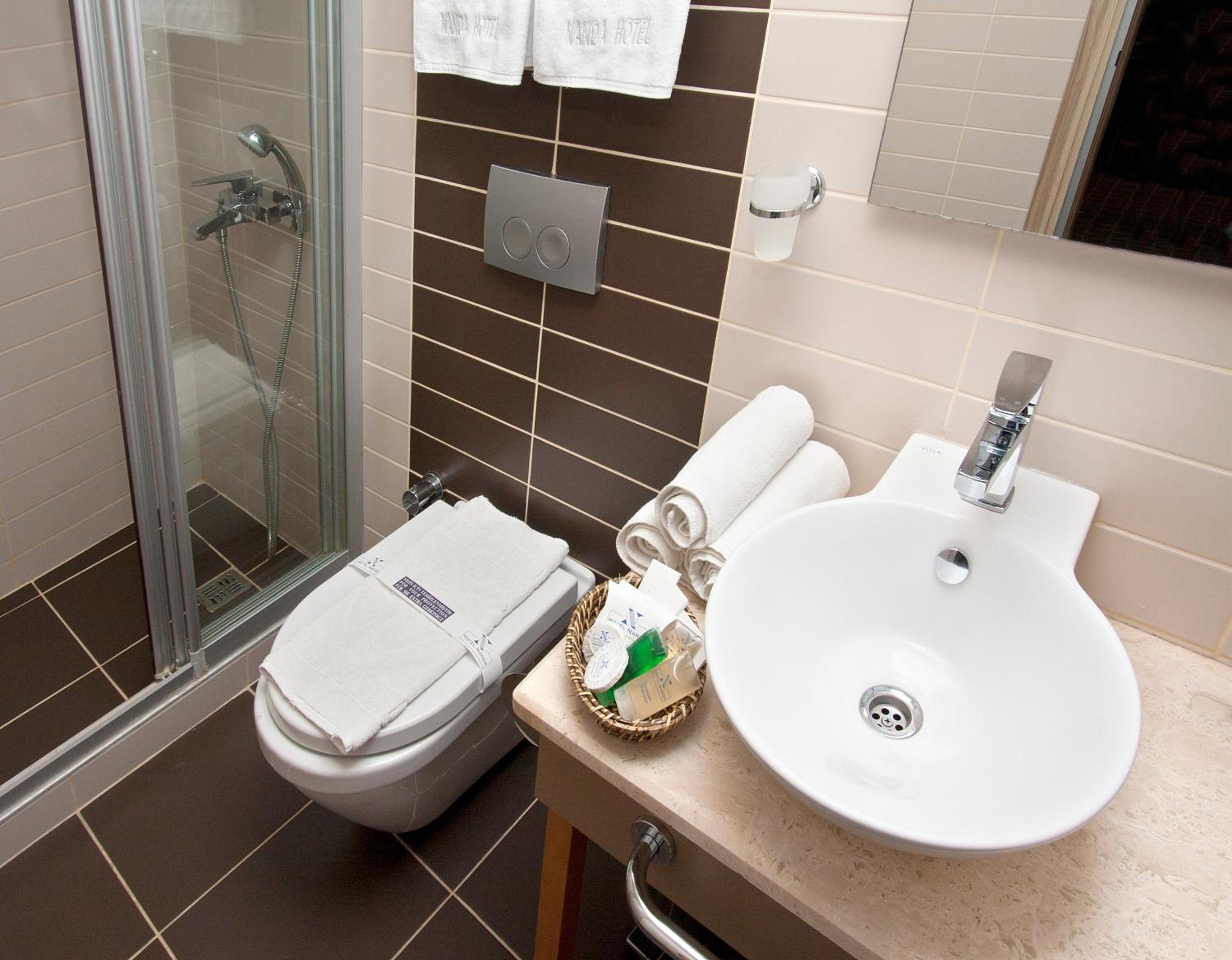 Nanda Hotel - Image 14