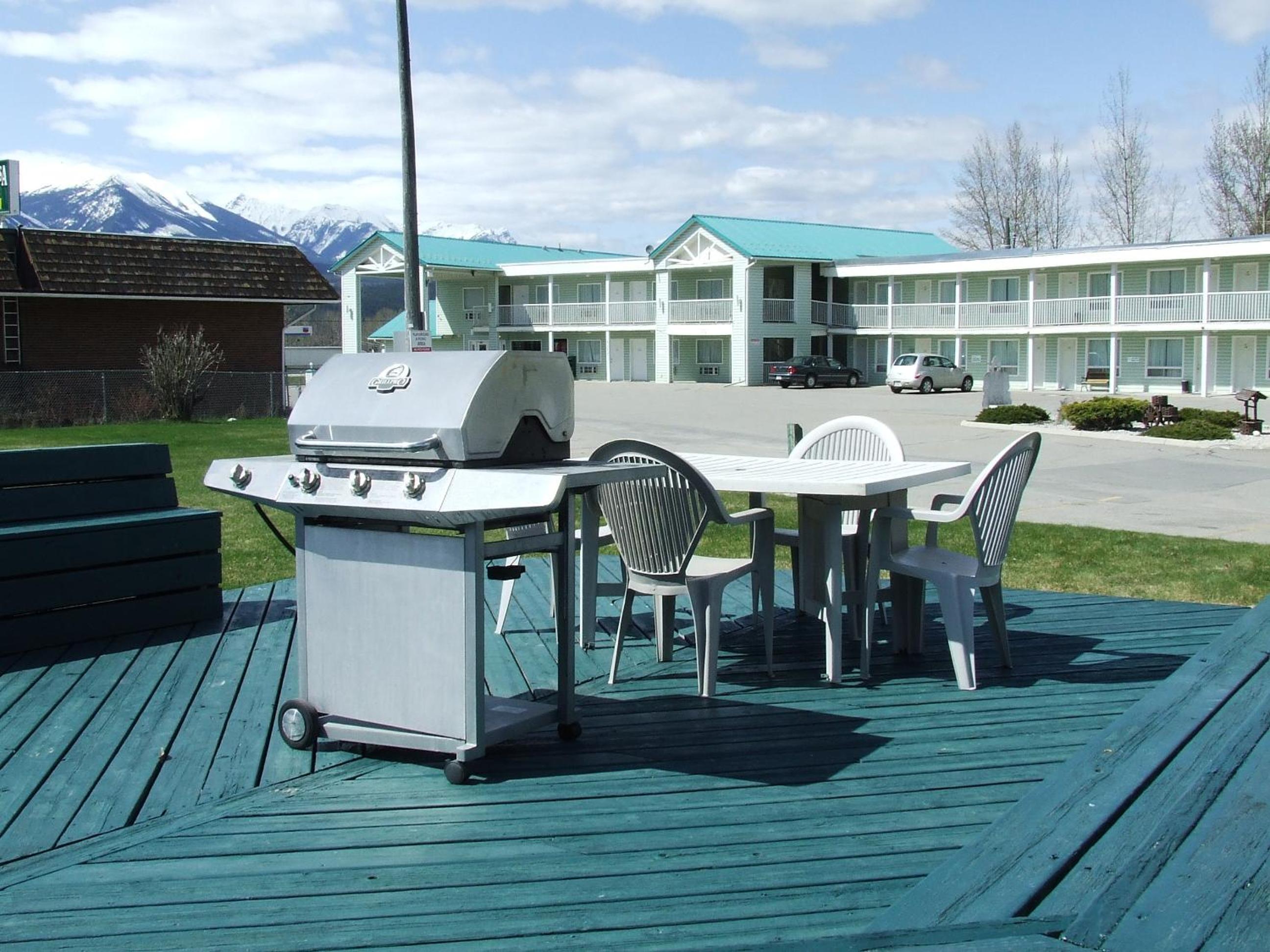 Golden Vacations - Ponderosa Motor Inn - Property Image 35