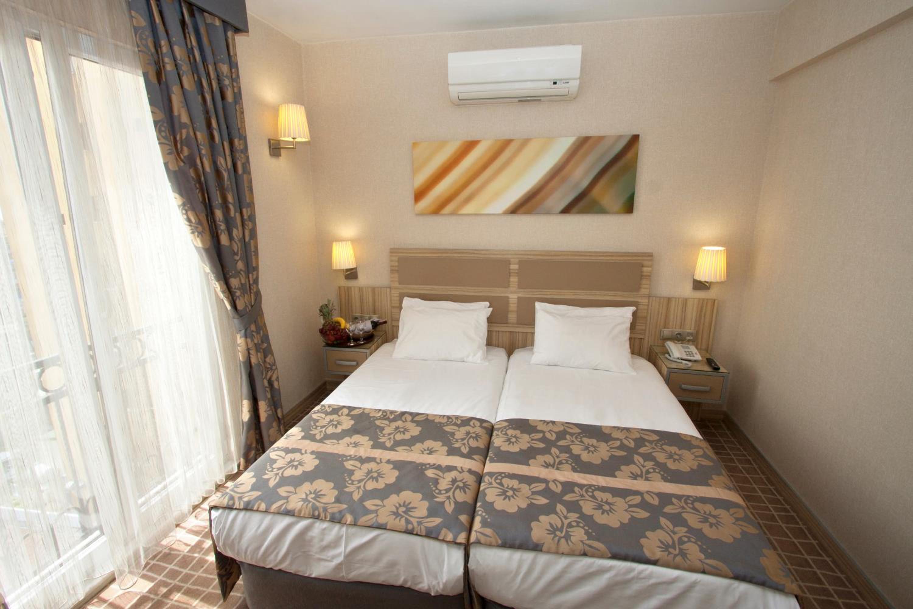 Nanda Hotel - Image 46