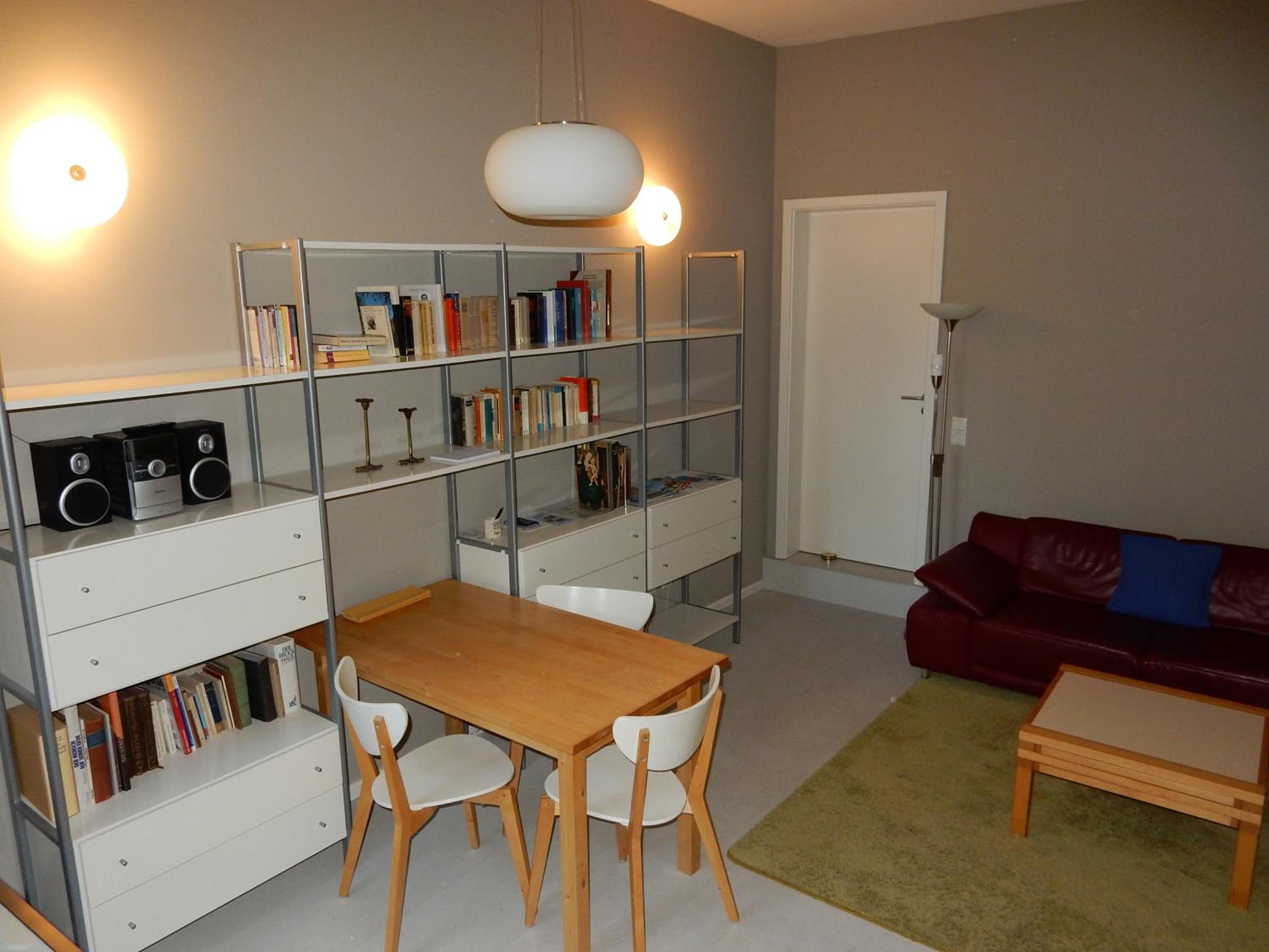 Photo 8