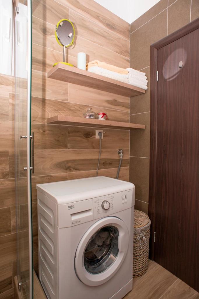 B&T Apartments