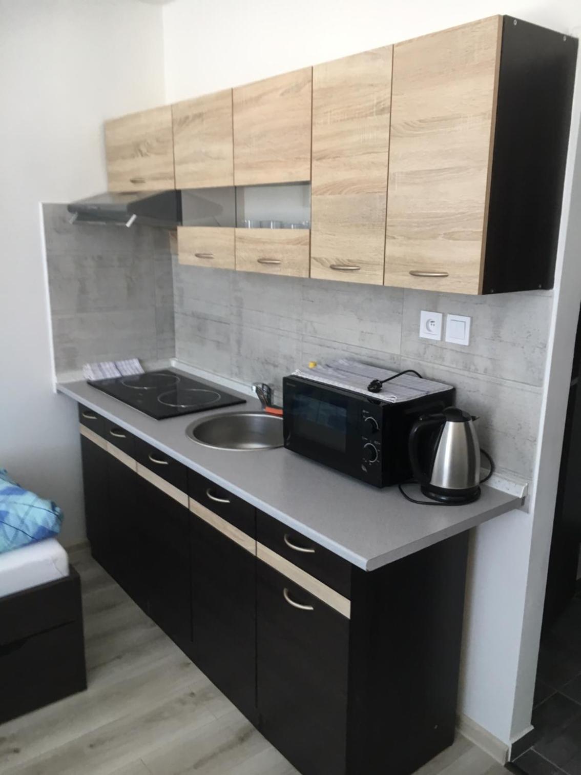 Apartman Saris