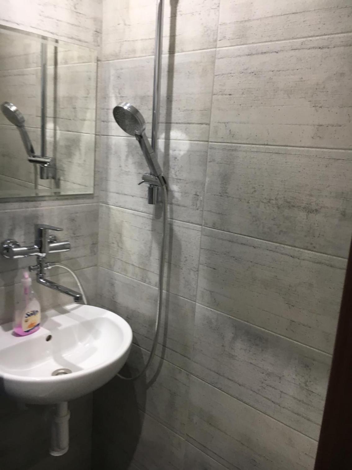 Apartman Saris