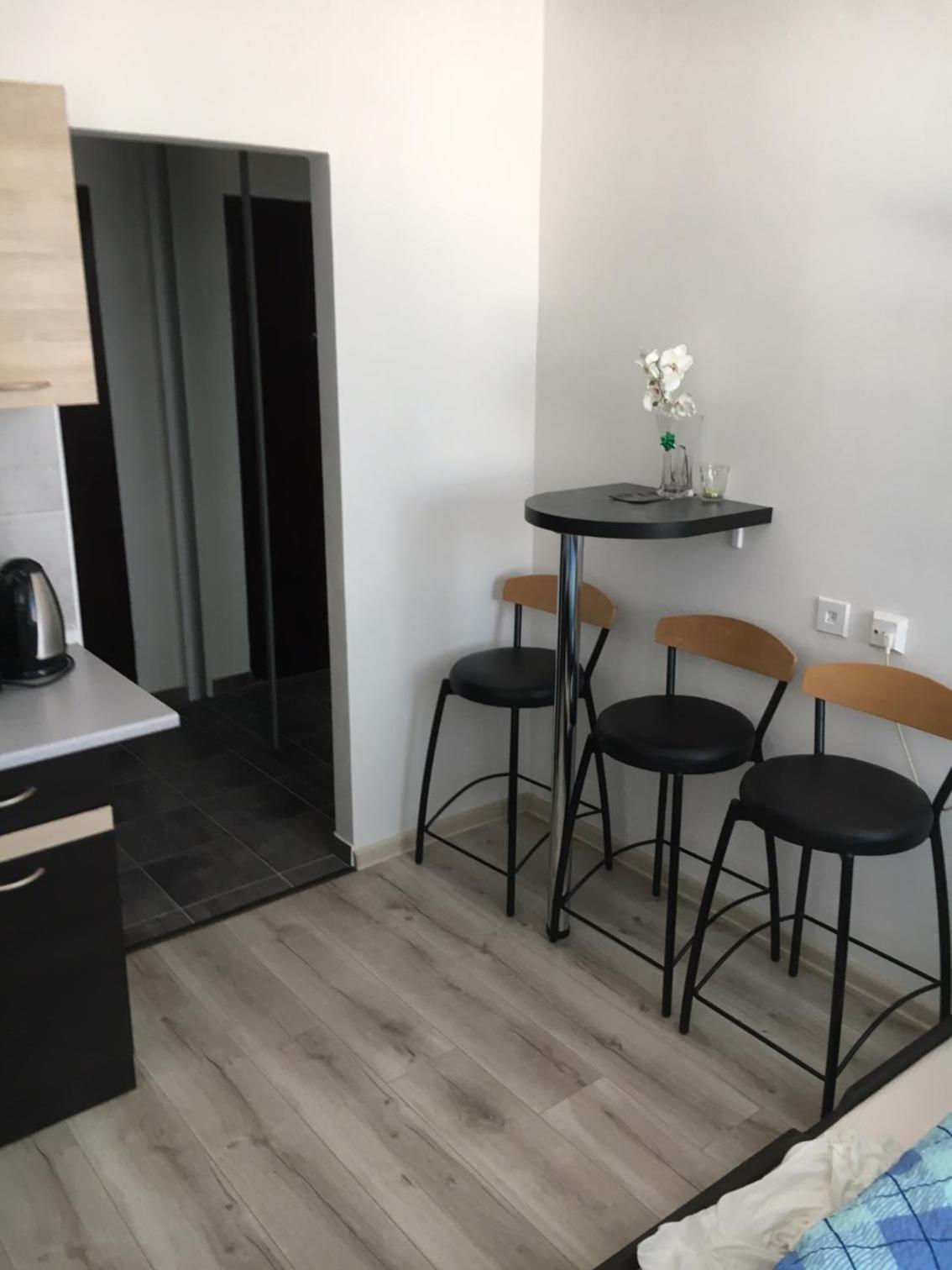 Apartman Saris