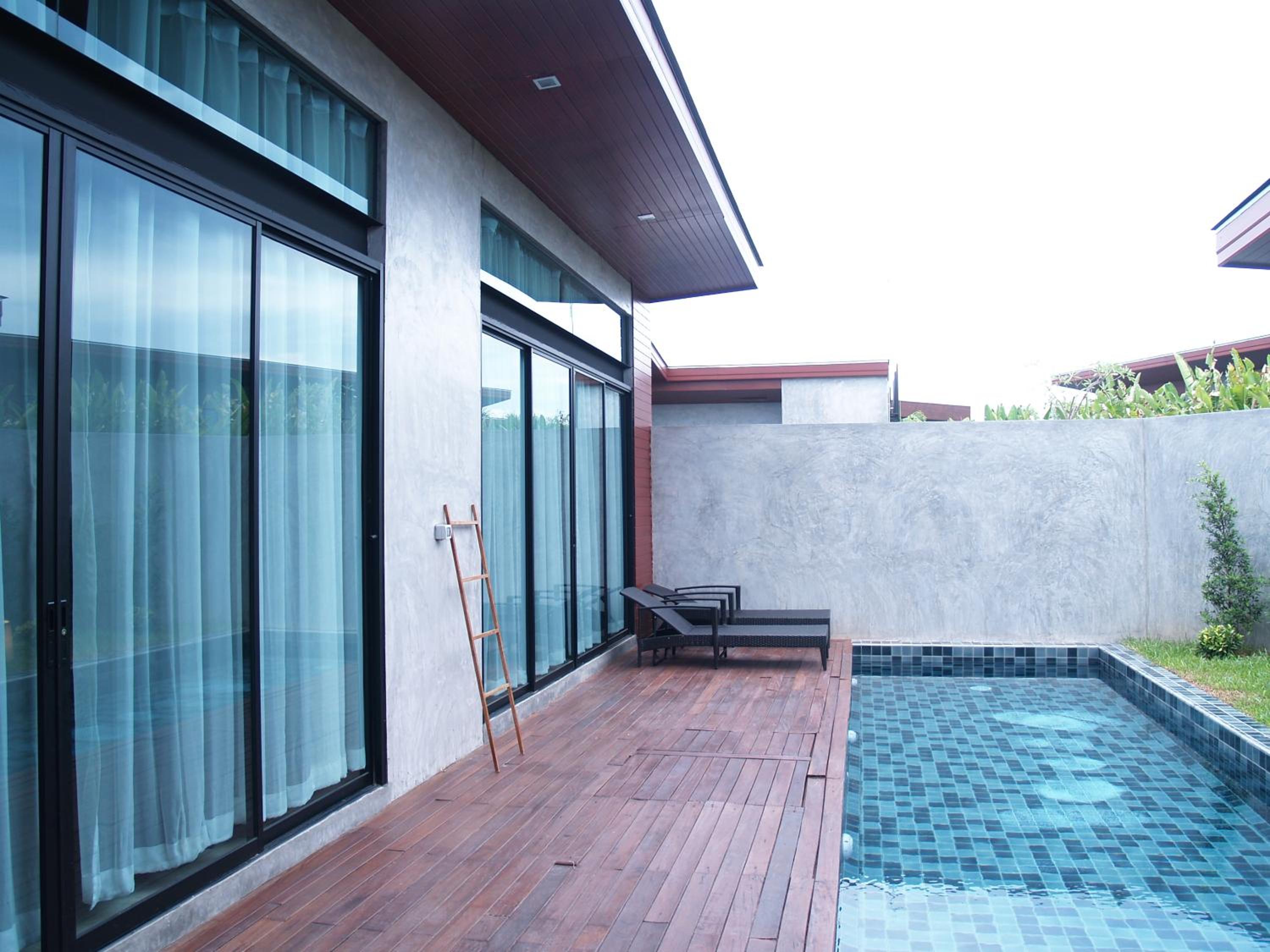 Sunday Sea Two Pool Villa Pattaya