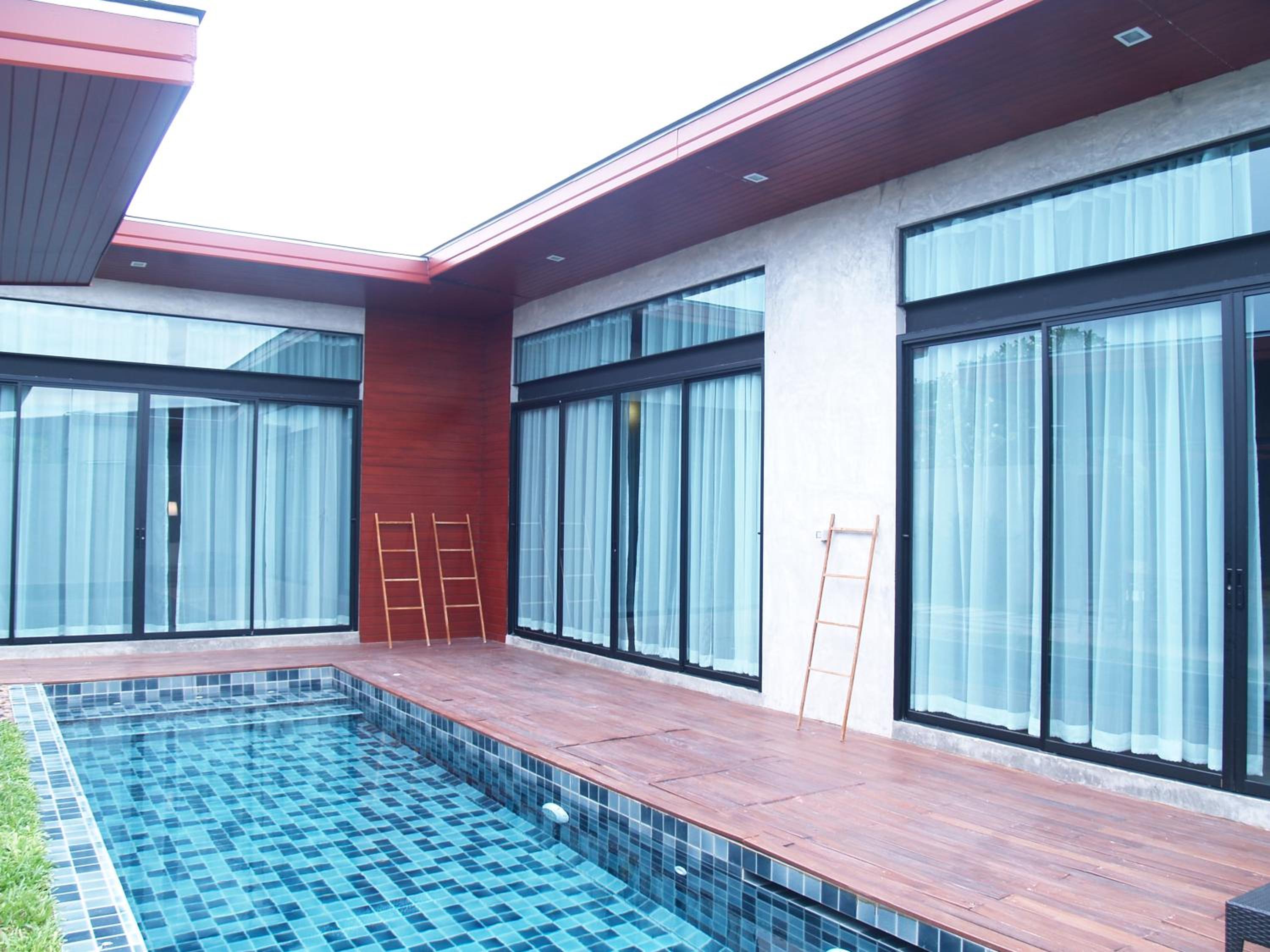 Sunday Sea Two Pool Villa Pattaya
