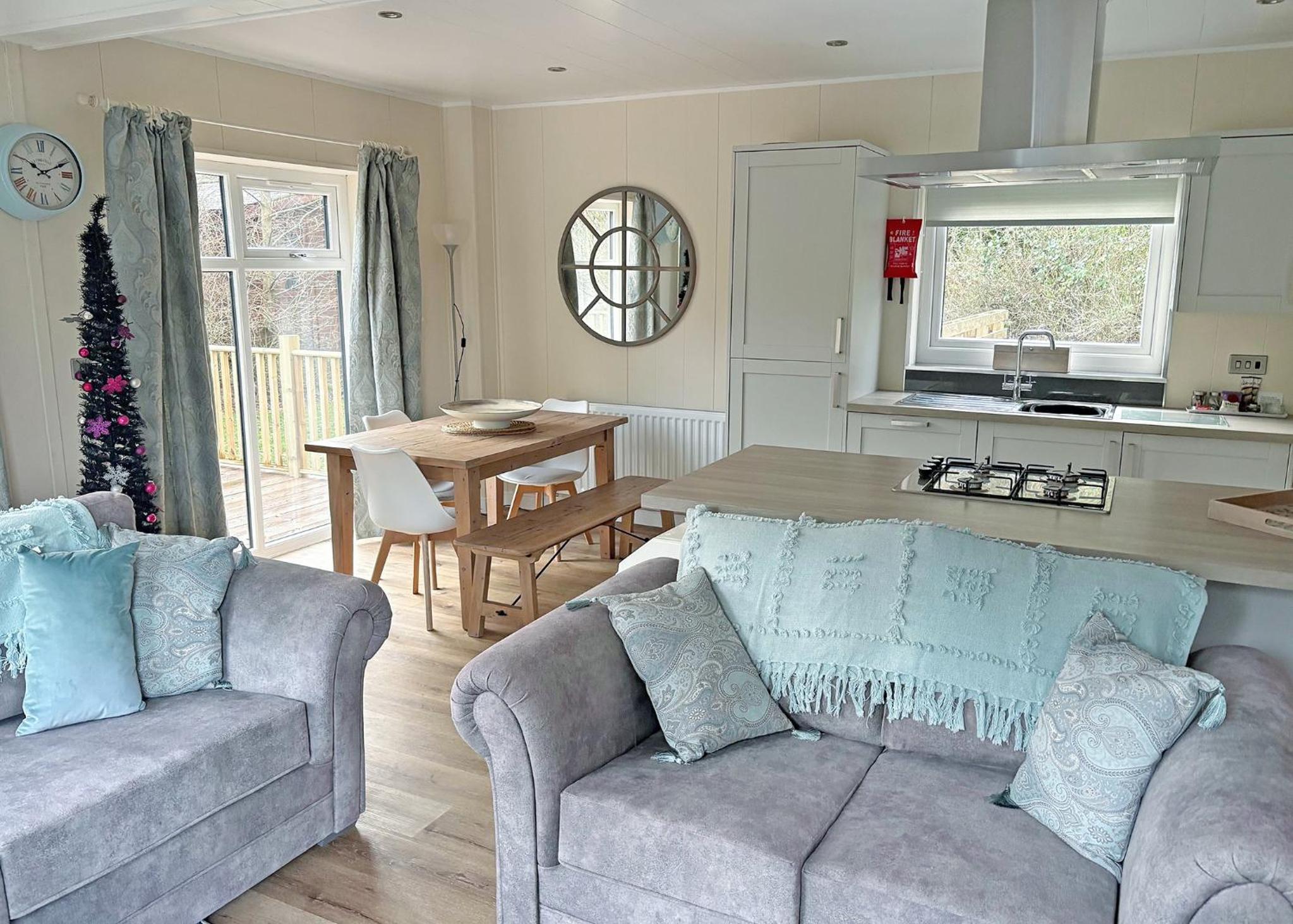 Meadows End Lodges