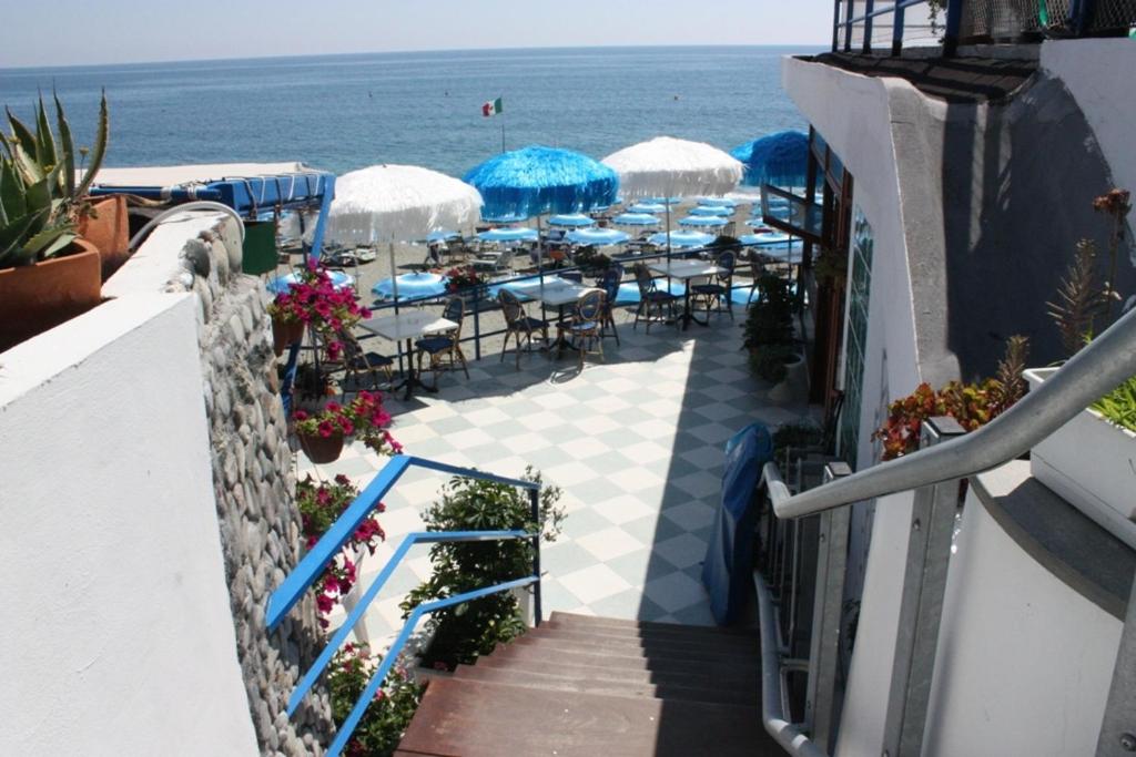 outdoor BBQ area