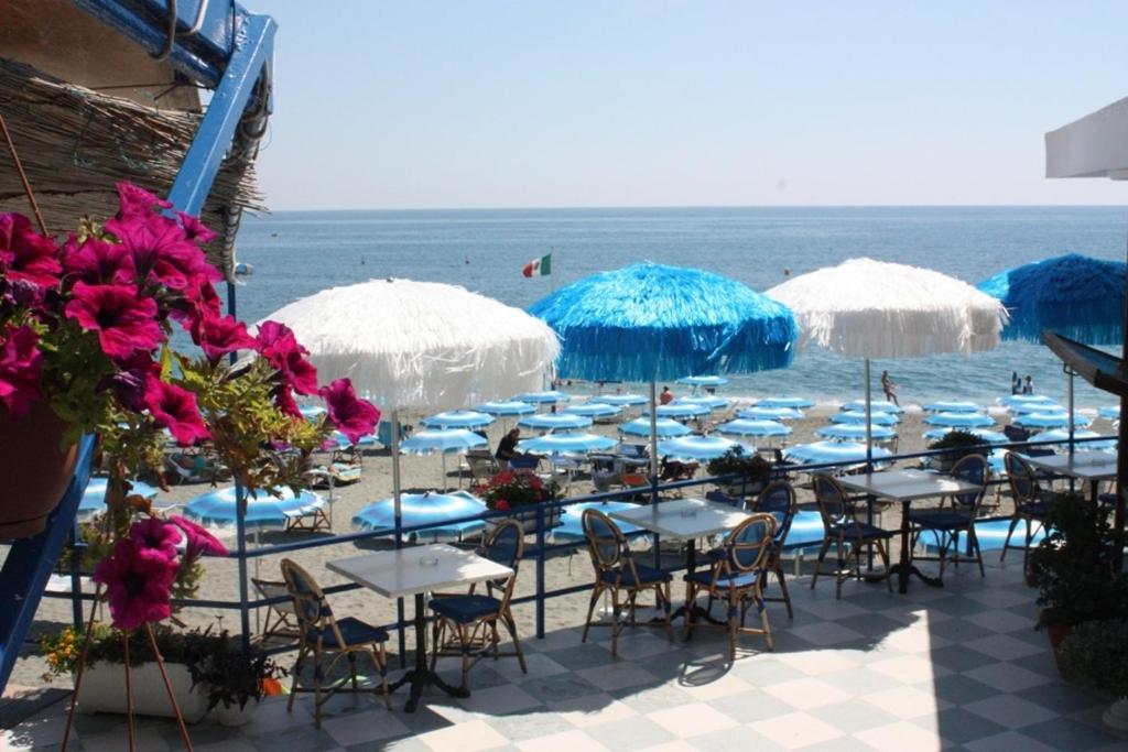 outdoor BBQ area