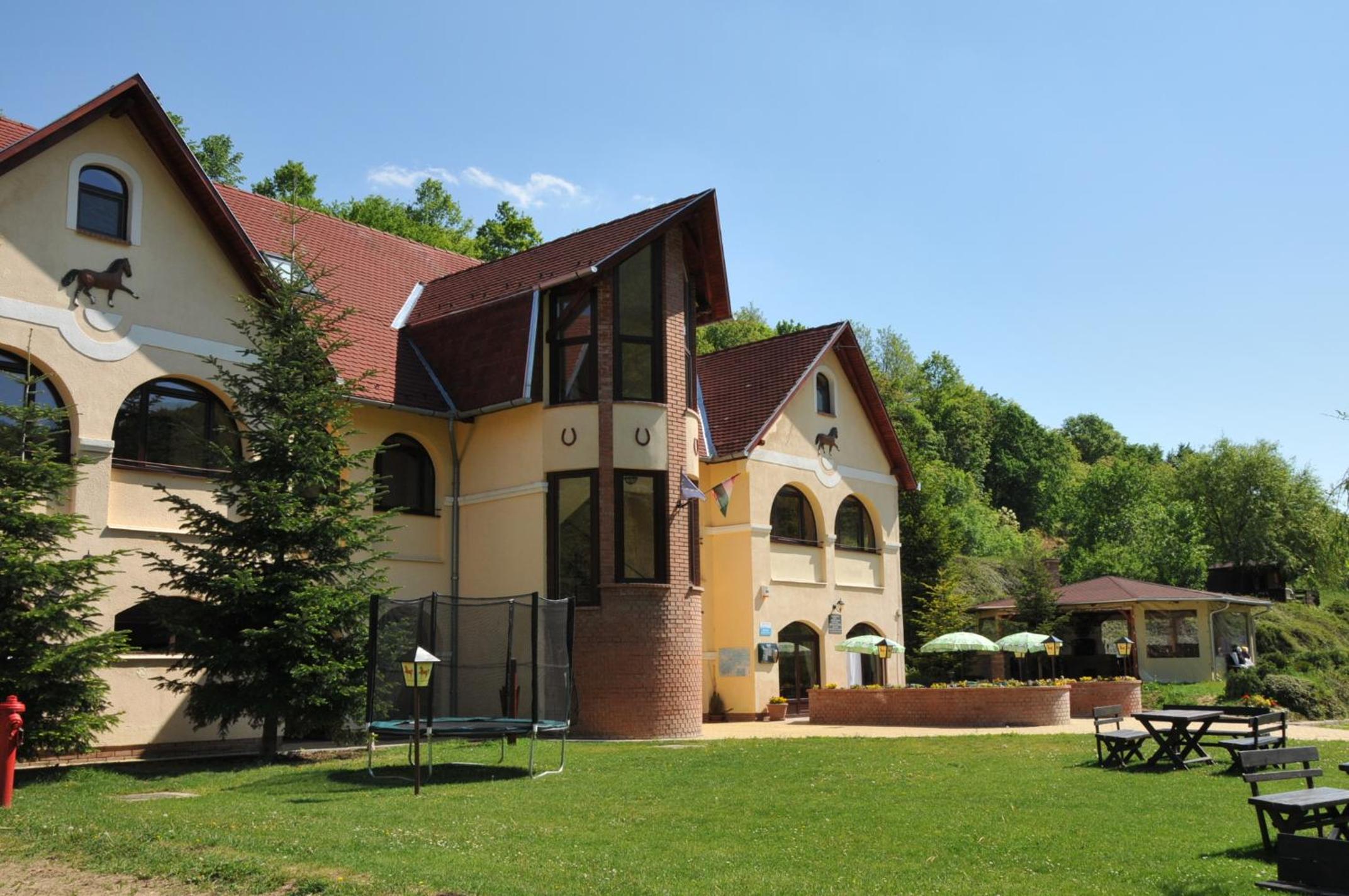 Photo 19
