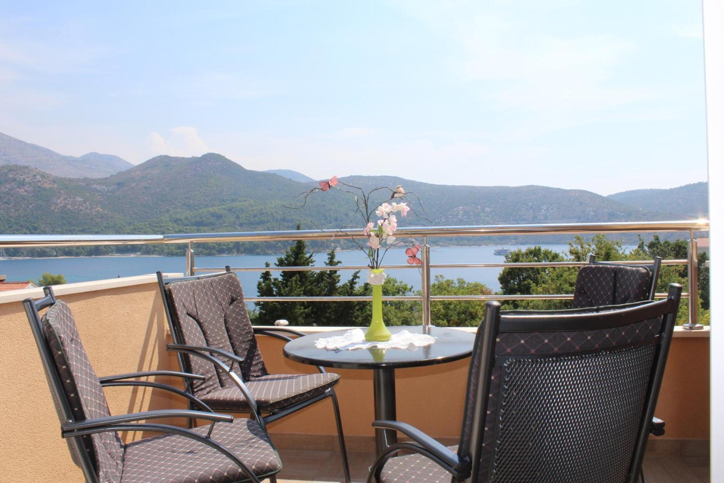 Slano Bay Apartments