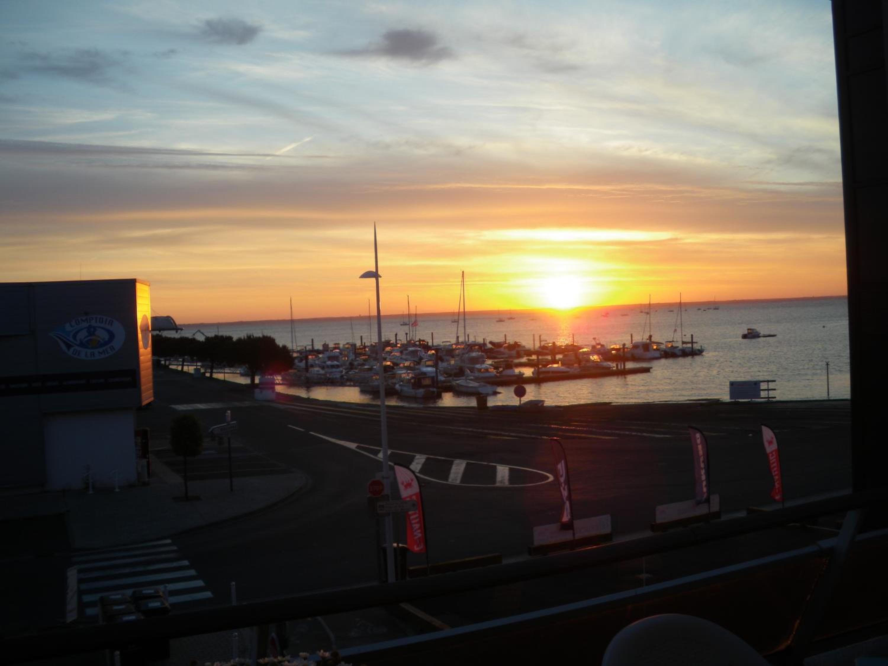 Les Huniers view 4
