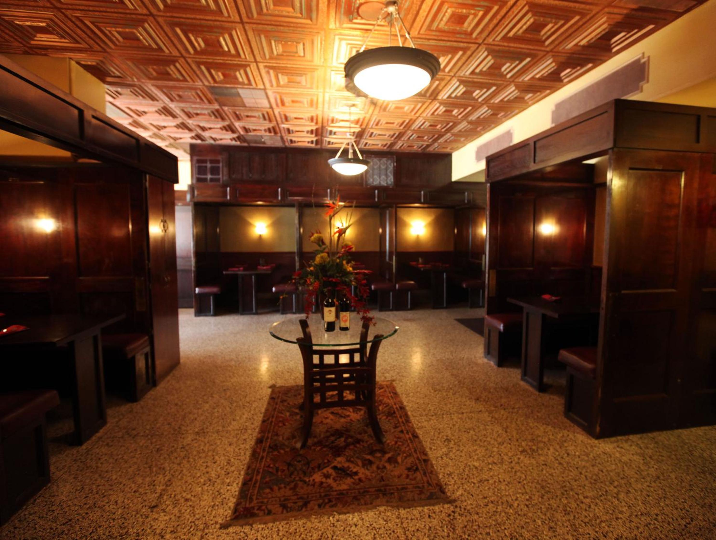 Arrow Hotel