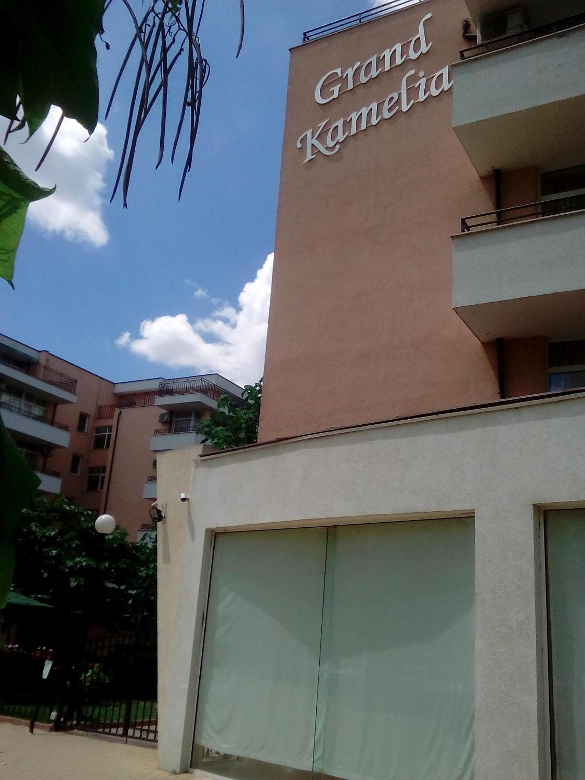 Apartments Bautik in Grand Kamelia