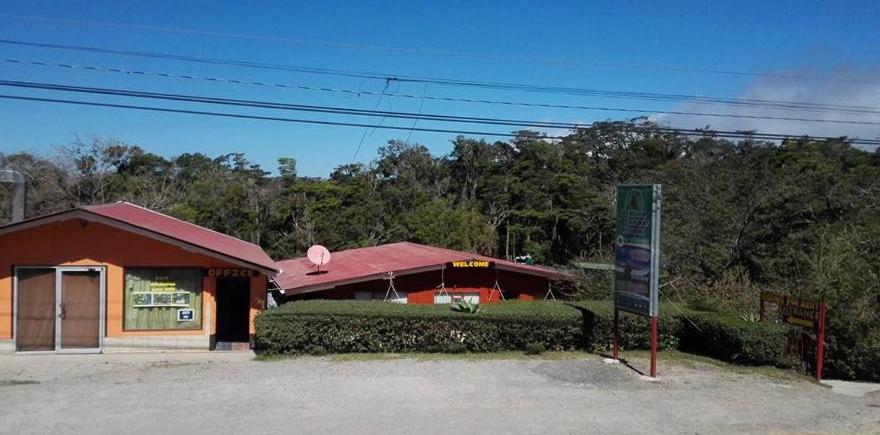 Pensión y Cabinas Colibrí B&B Costa Rica