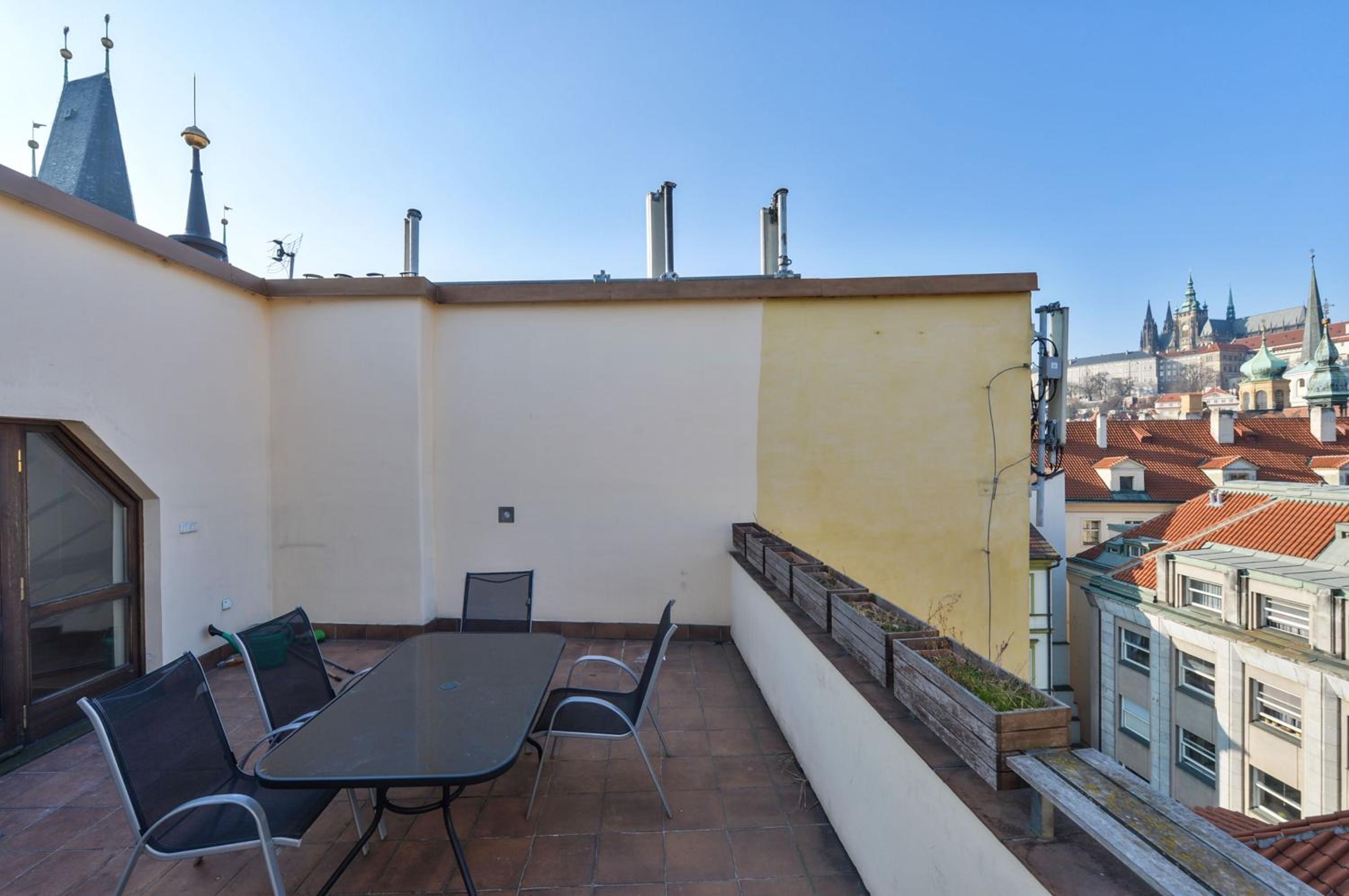 Amazing Charles Bridge Apartment