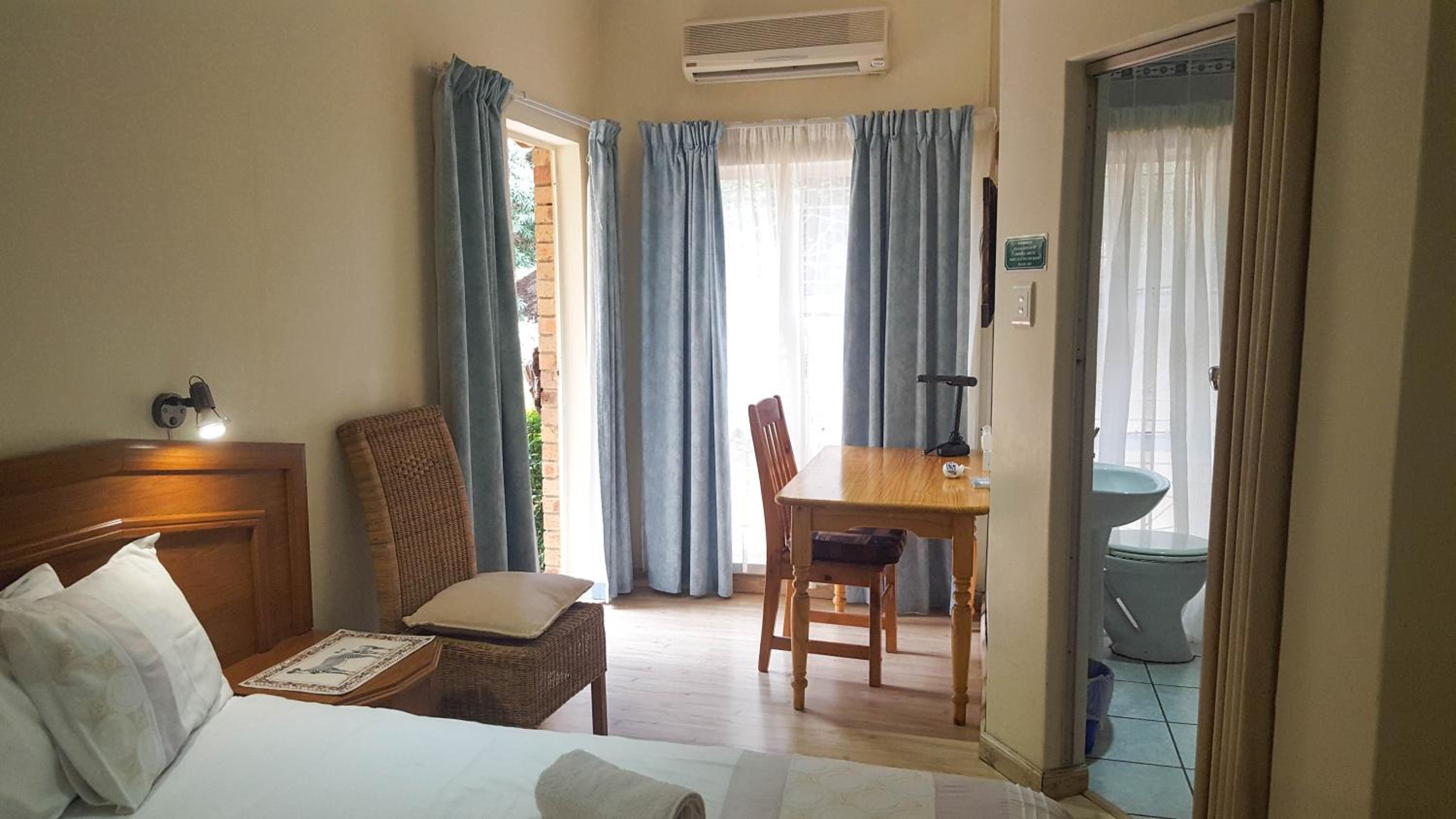 Aark Guest Lodge