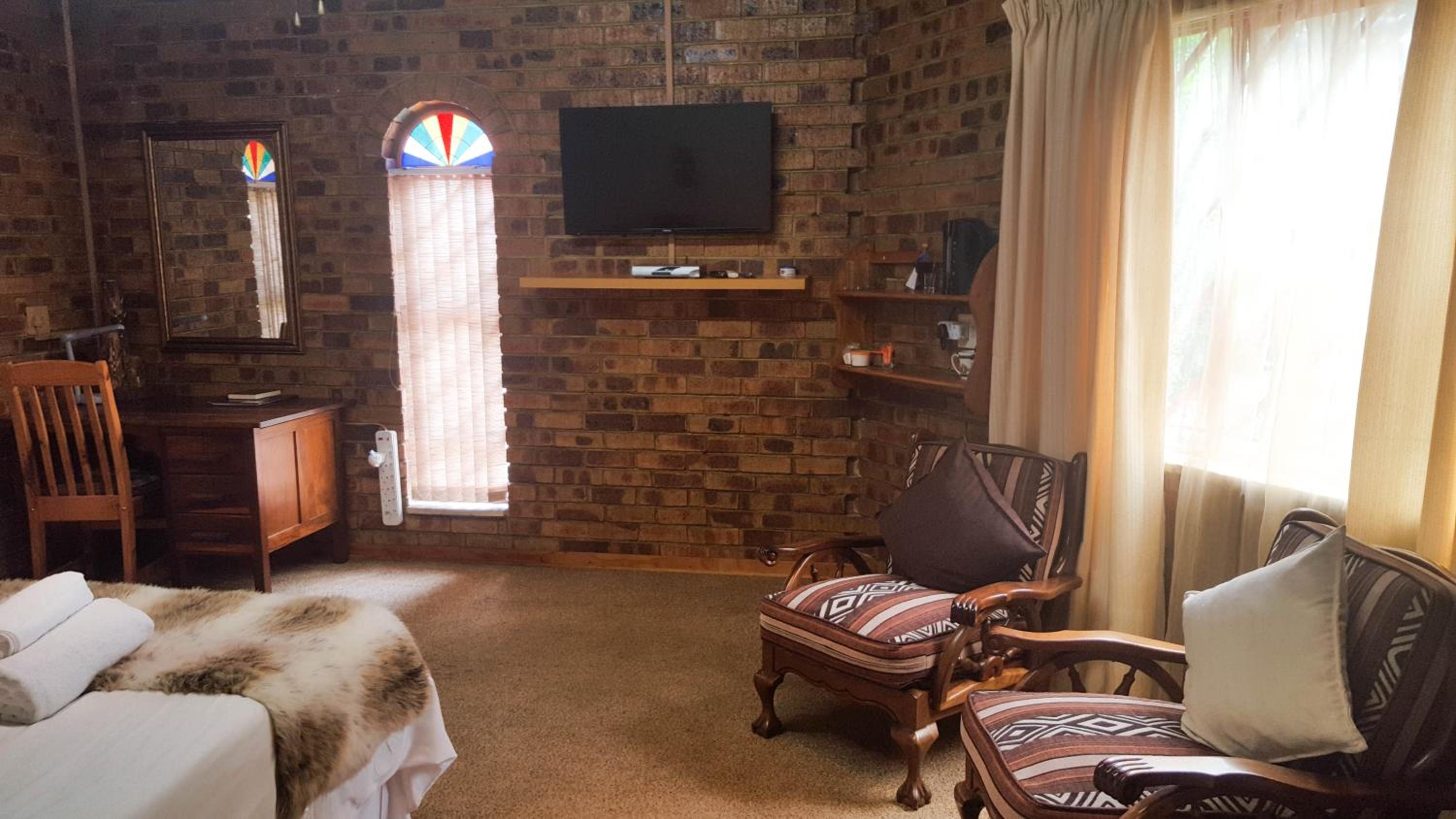 Aark Guest Lodge