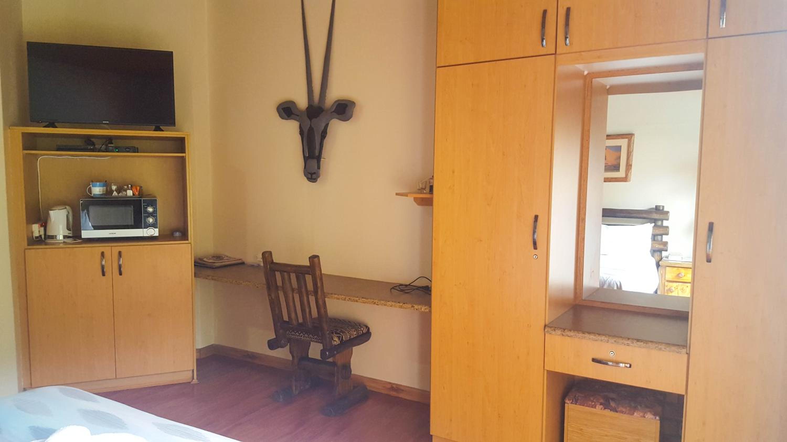 Aark Guest Lodge