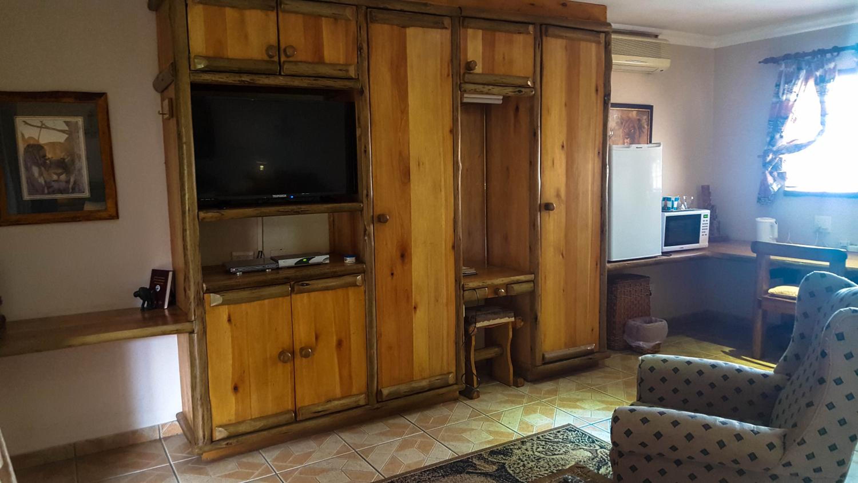 Aark Guest Lodge