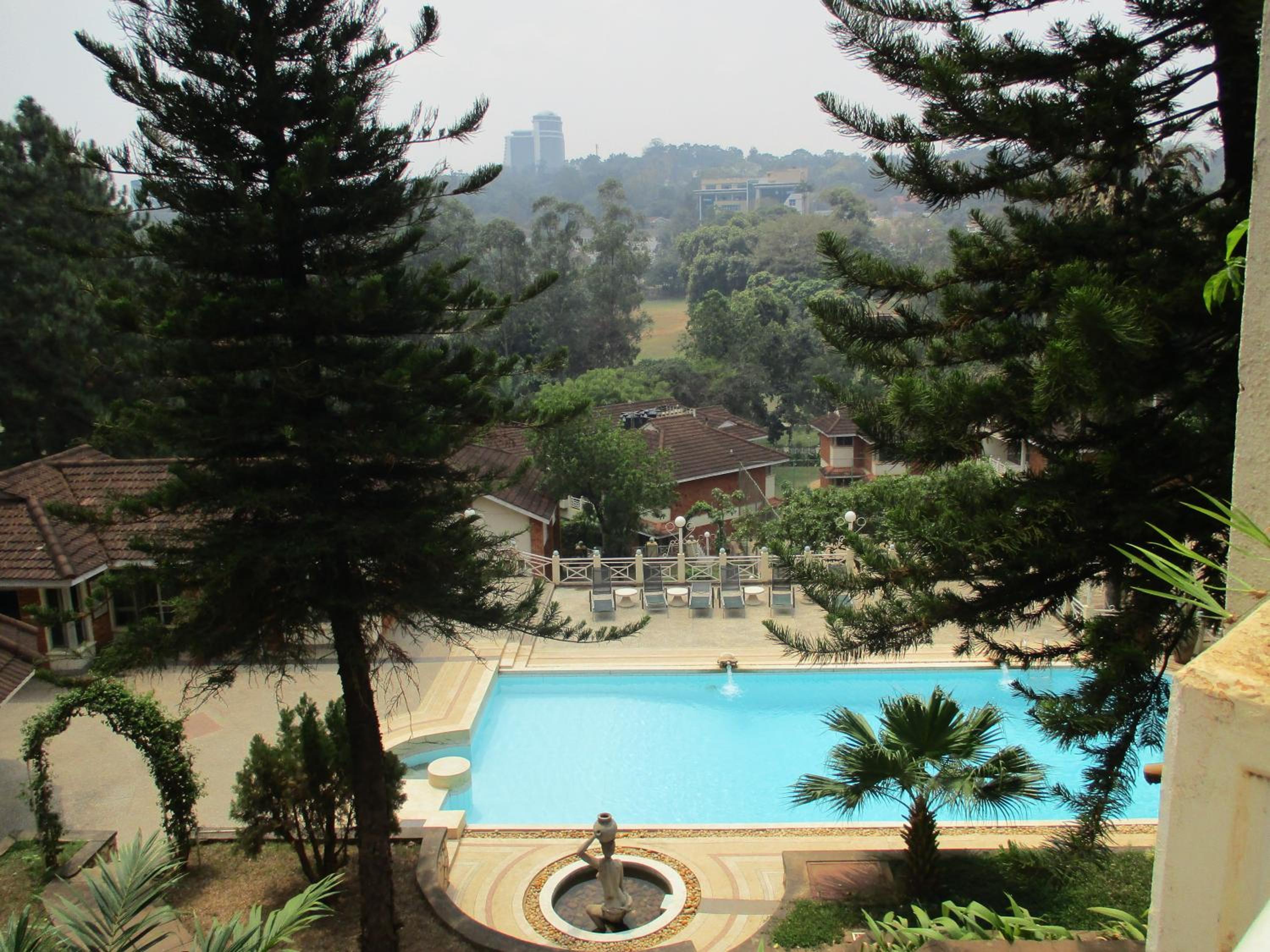 Golf Course Apartments, photo 33
