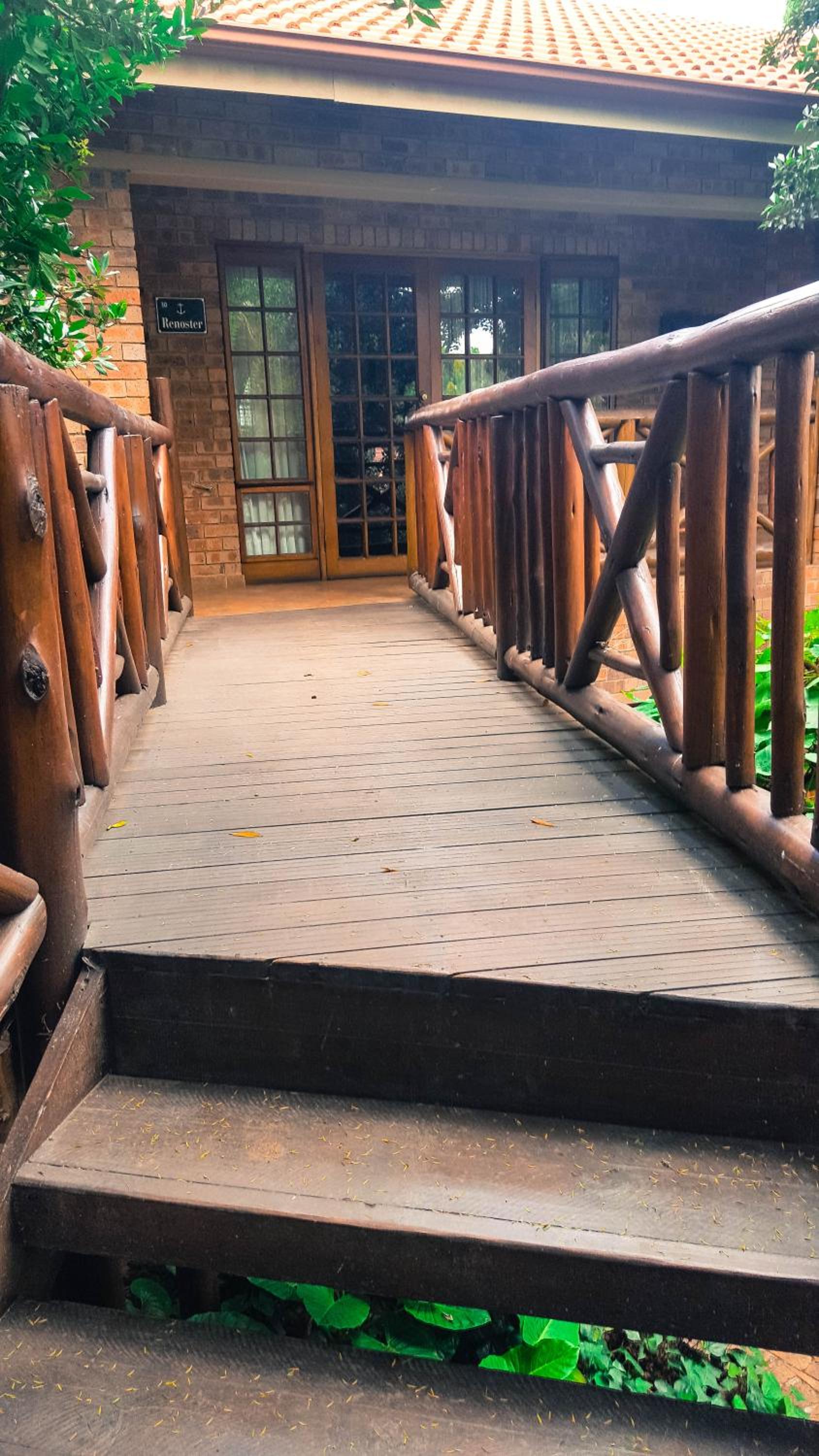 Aark Guest Lodge