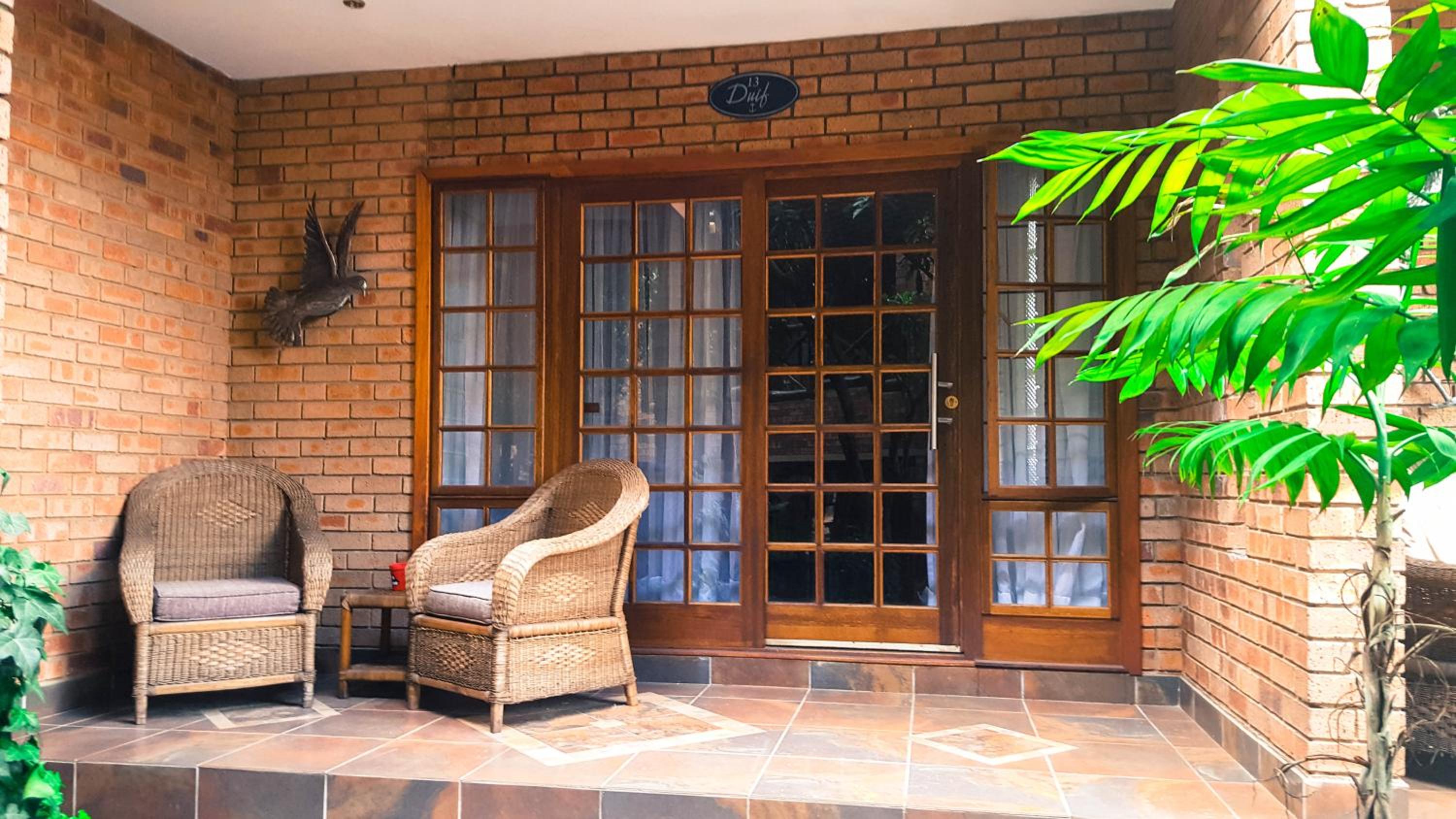 Aark Guest Lodge