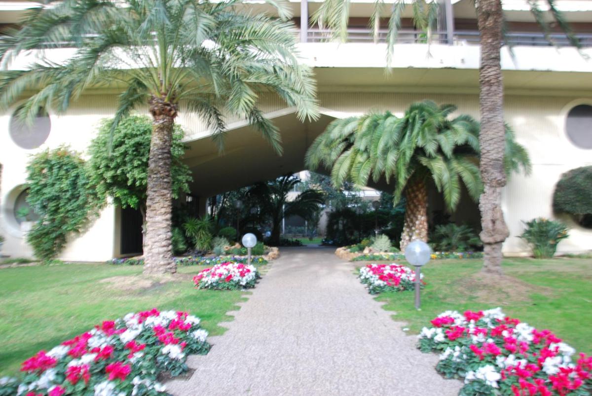 1 Bedroom Apartment - Les Jardins de la Croisette photo 2