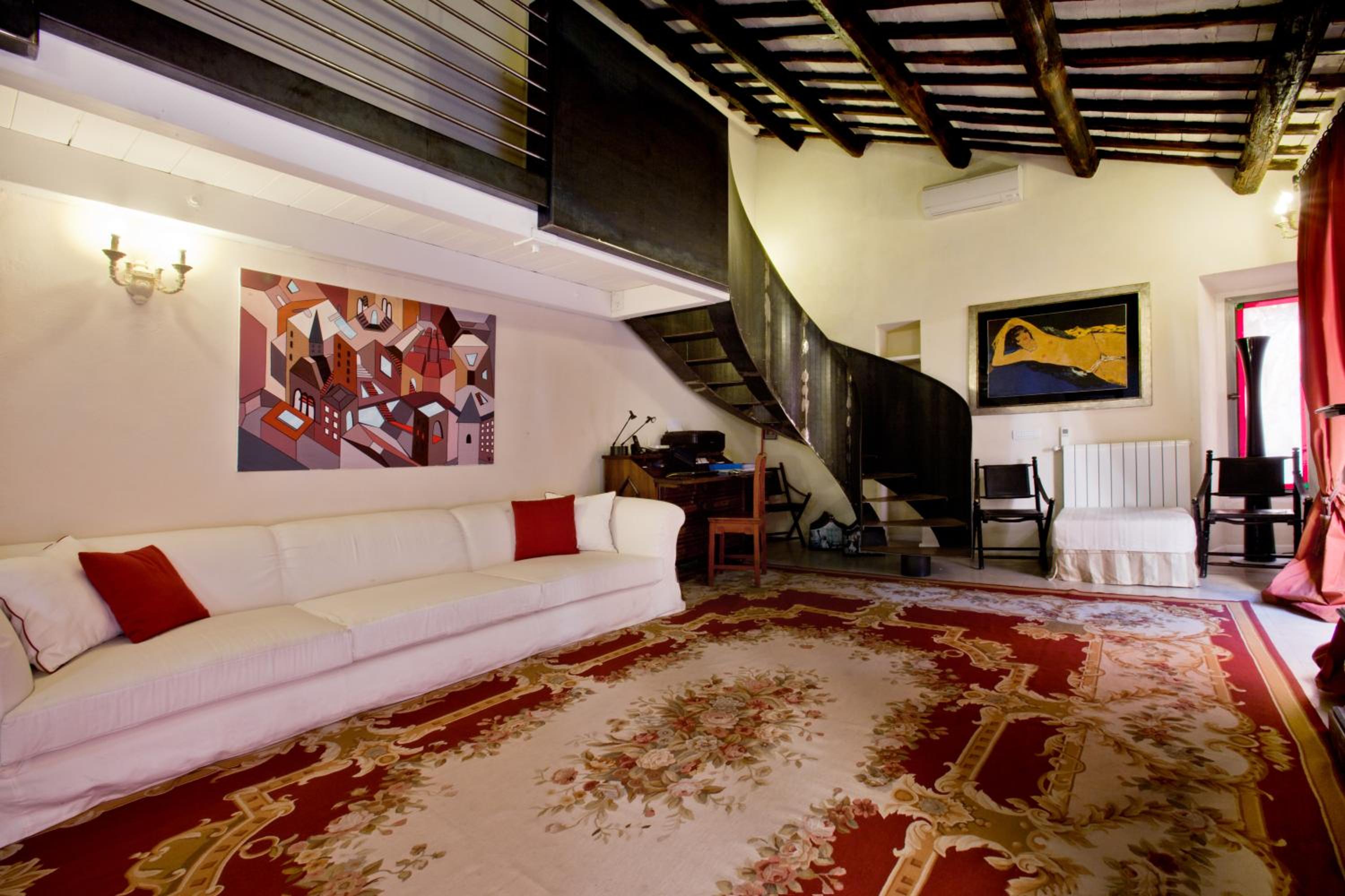 LM Suites Spagna