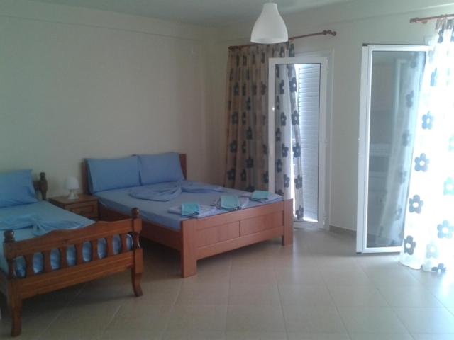 Magic Ionian Apartments & Rooms