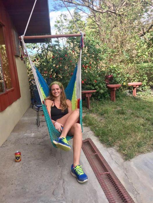 Pensión y Cabinas Colibrí B&B Costa Rica